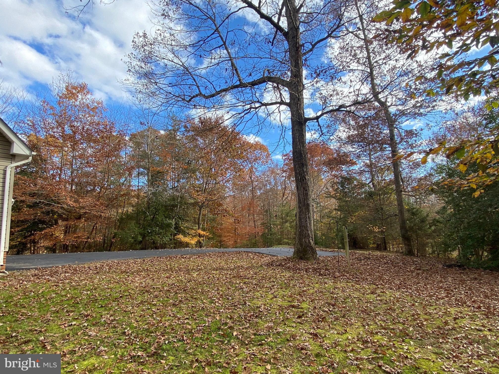 BRUCE KNOLLS - Residential