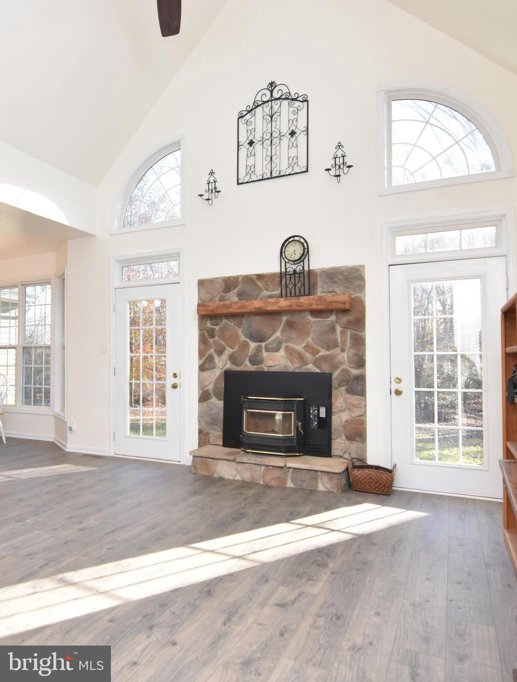 BRUCE KNOLLS - Residential