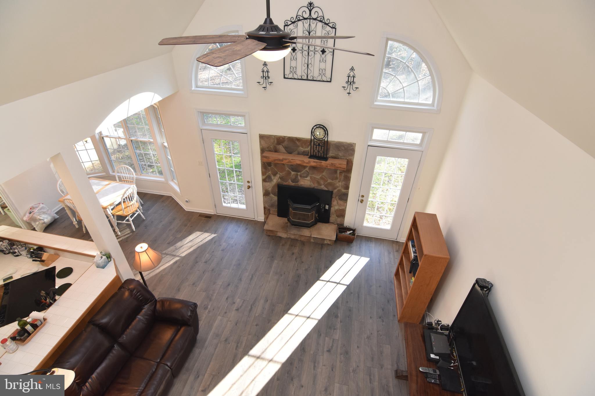 BRUCE KNOLLS - Residential