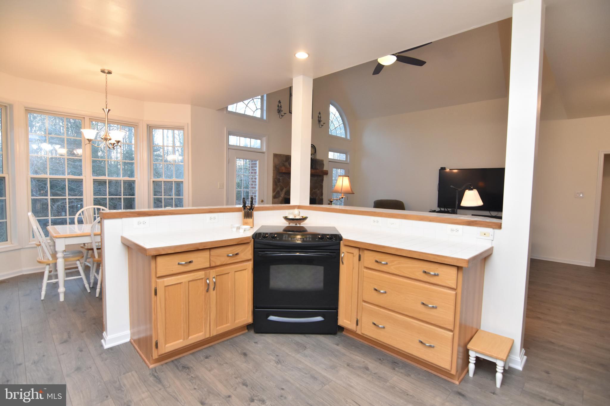 BRUCE KNOLLS - Residential