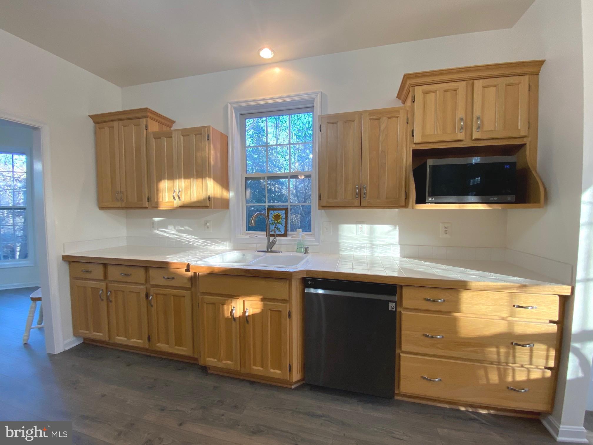 BRUCE KNOLLS - Residential