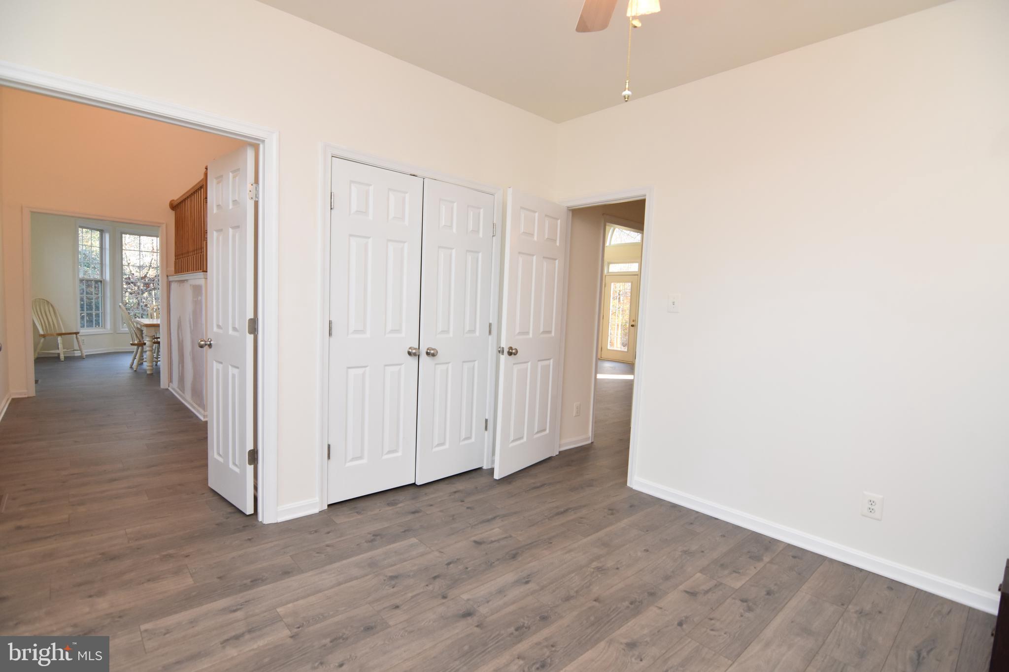 BRUCE KNOLLS - Residential