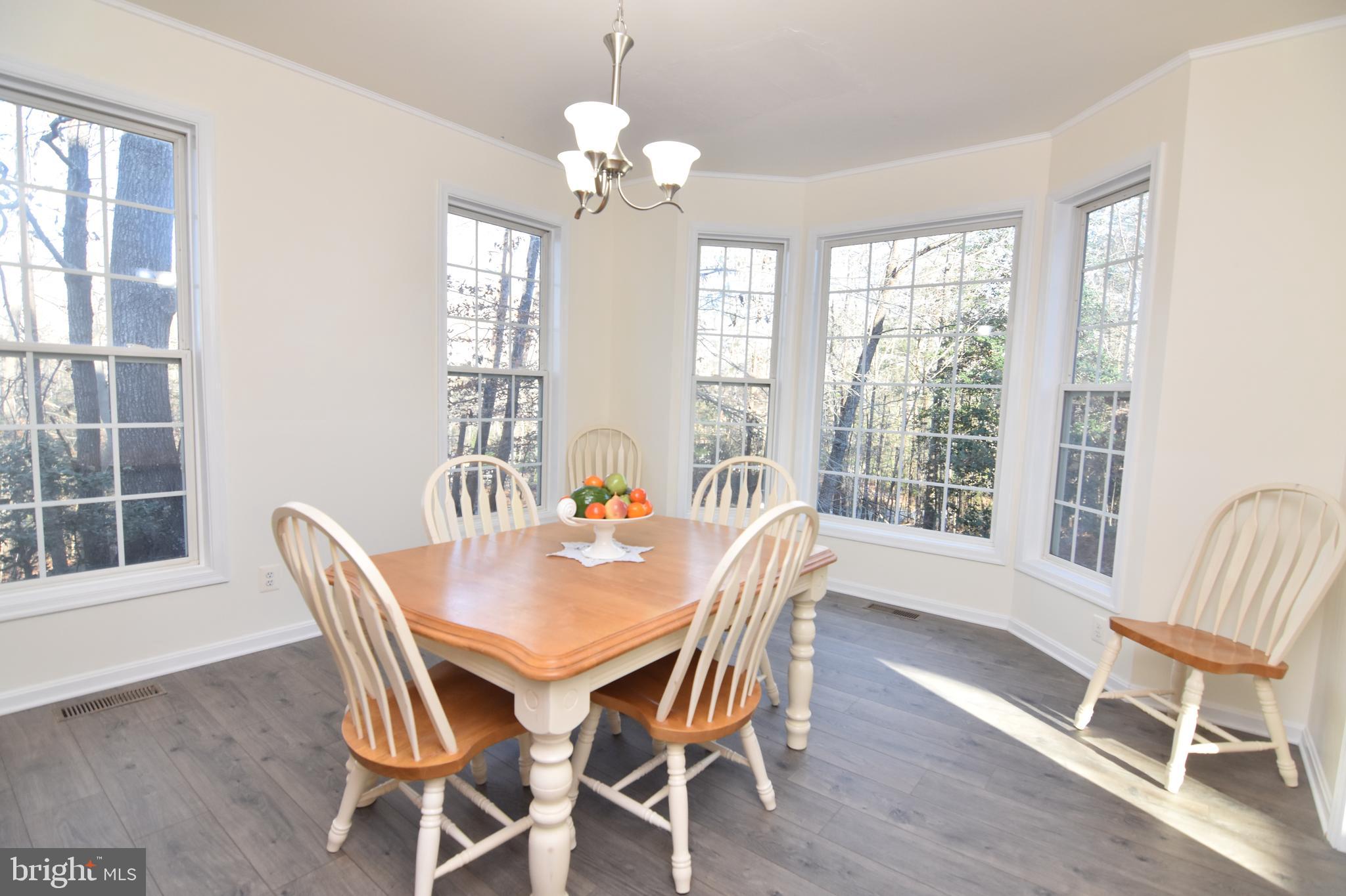 BRUCE KNOLLS - Residential