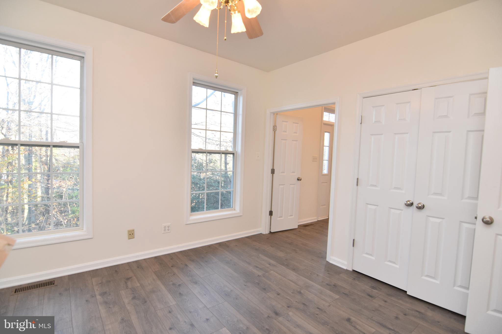 BRUCE KNOLLS - Residential