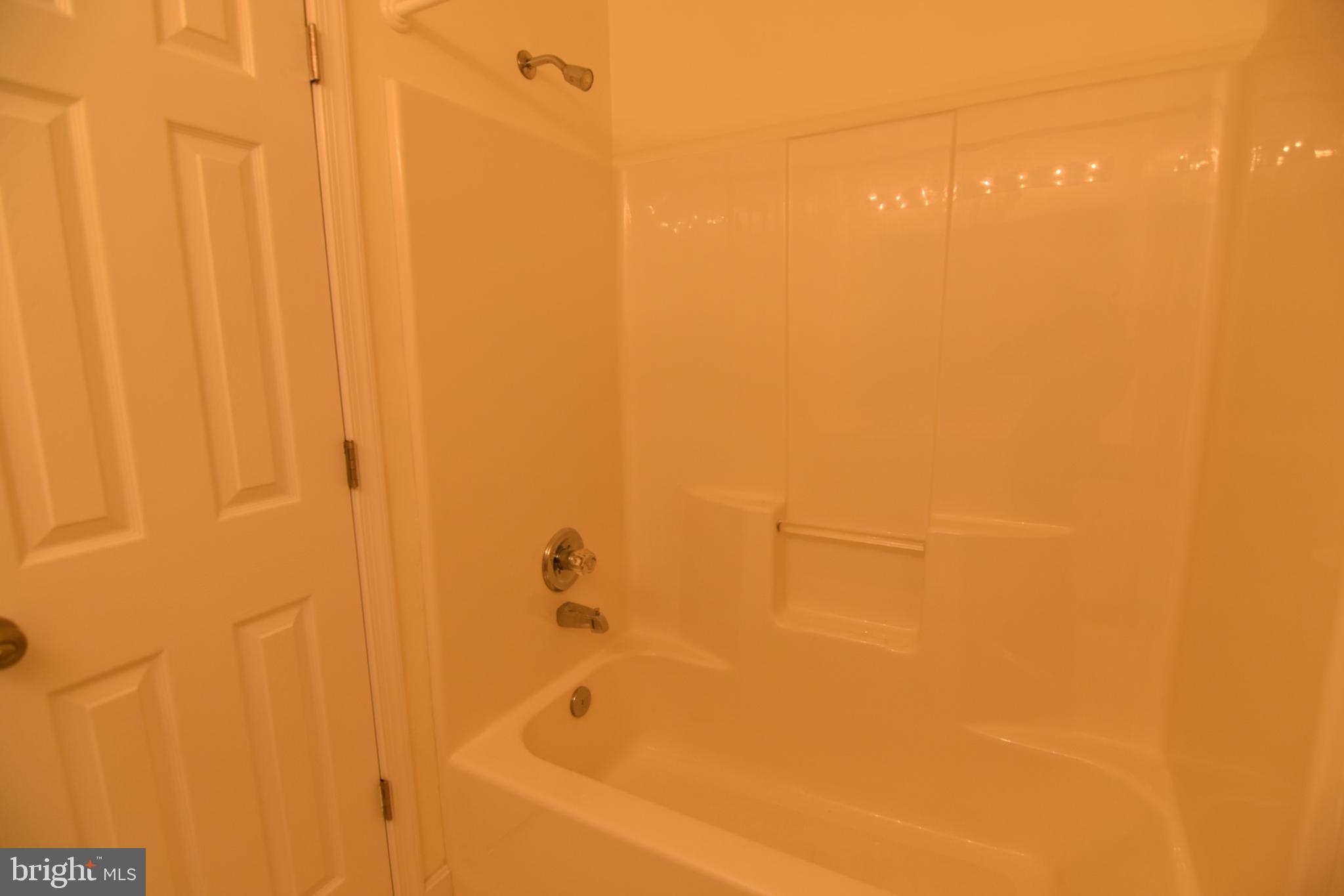 BRUCE KNOLLS - Residential