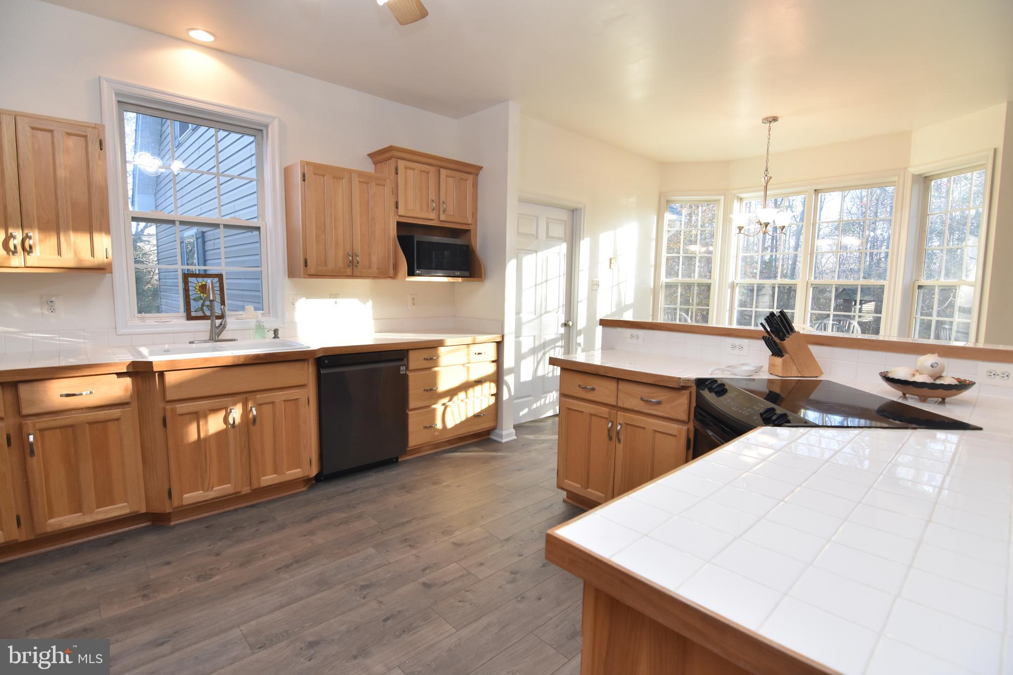 BRUCE KNOLLS - Residential