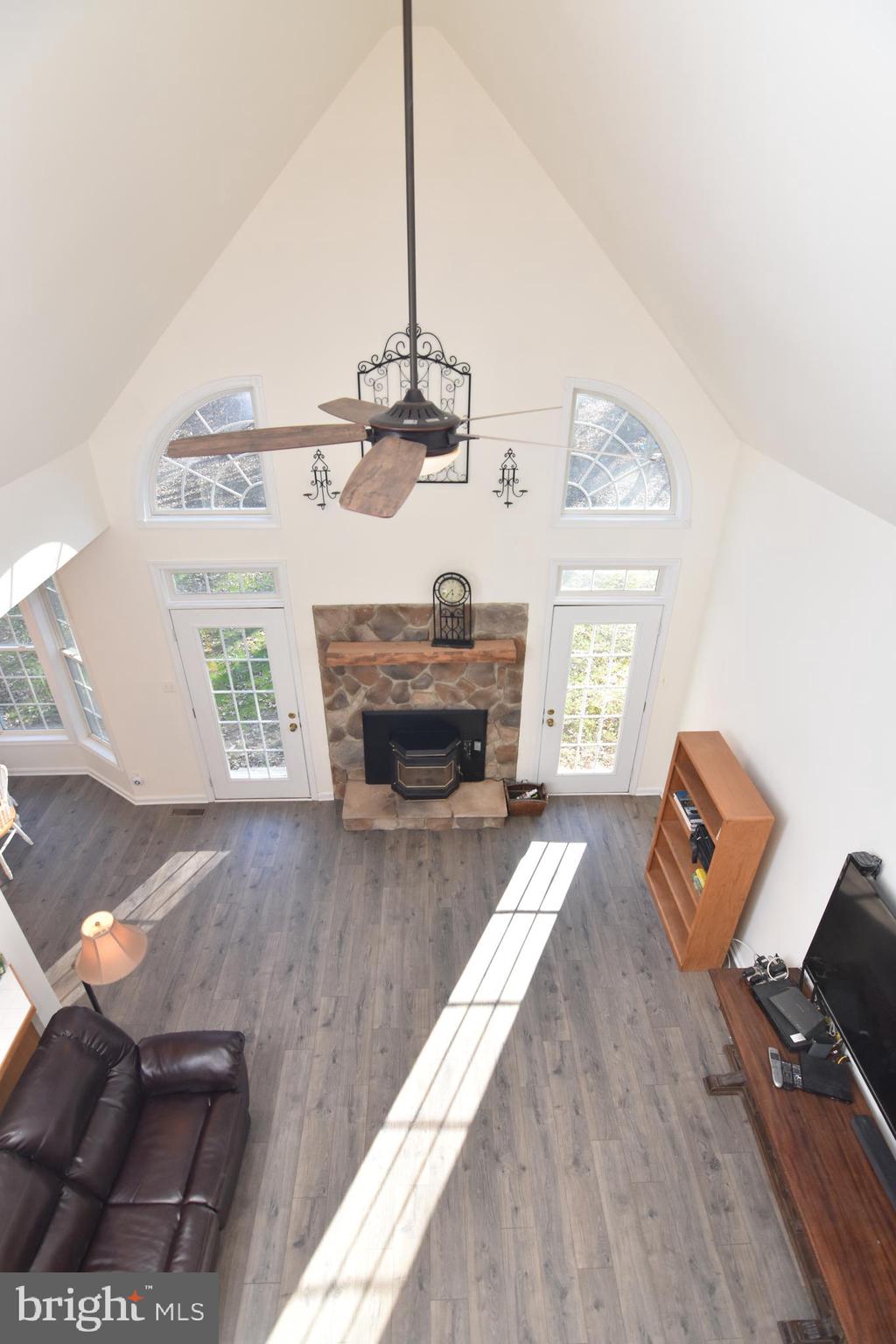 BRUCE KNOLLS - Residential