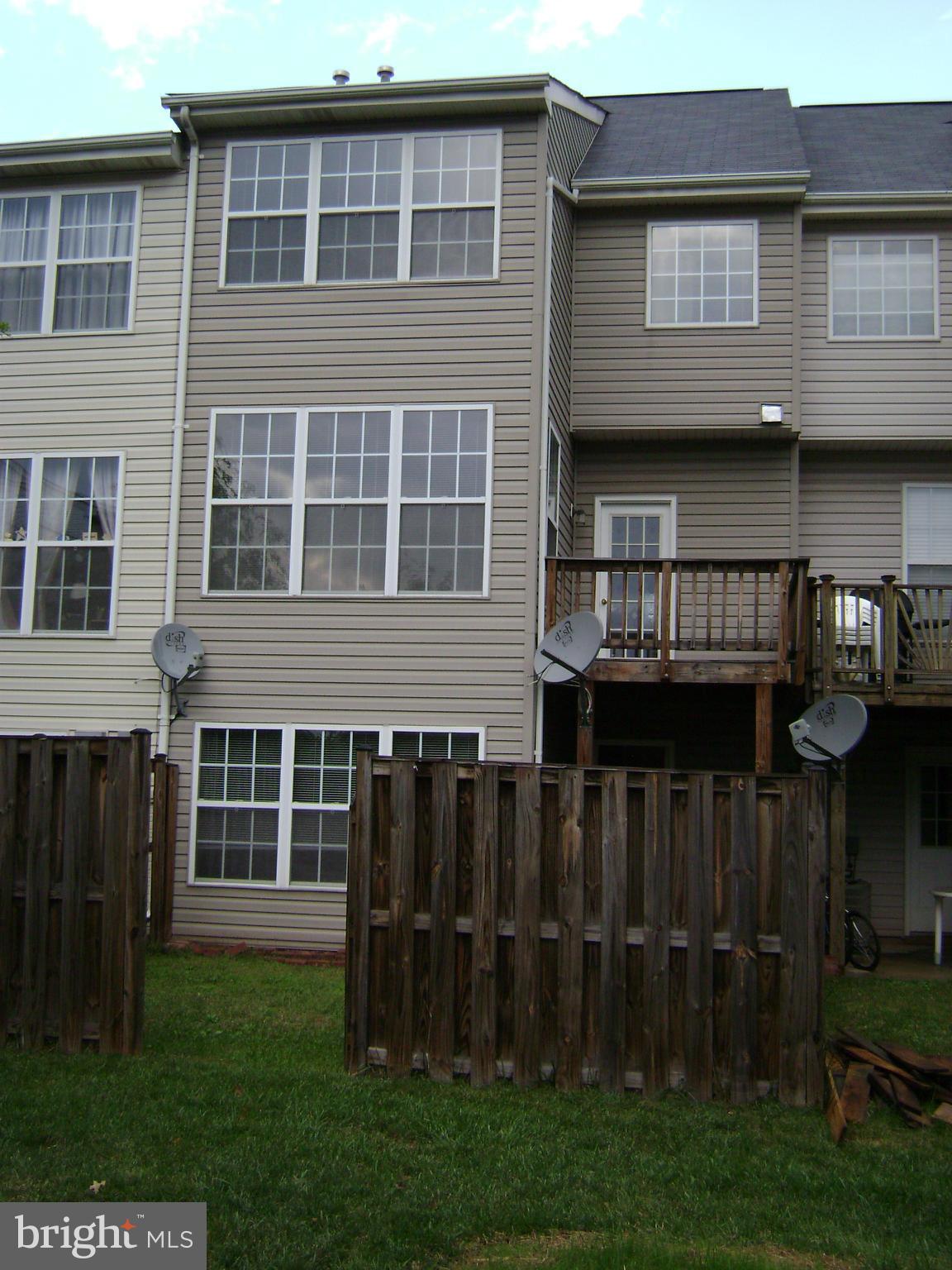 JEFFERSON VILLAGE TH - Residential Lease