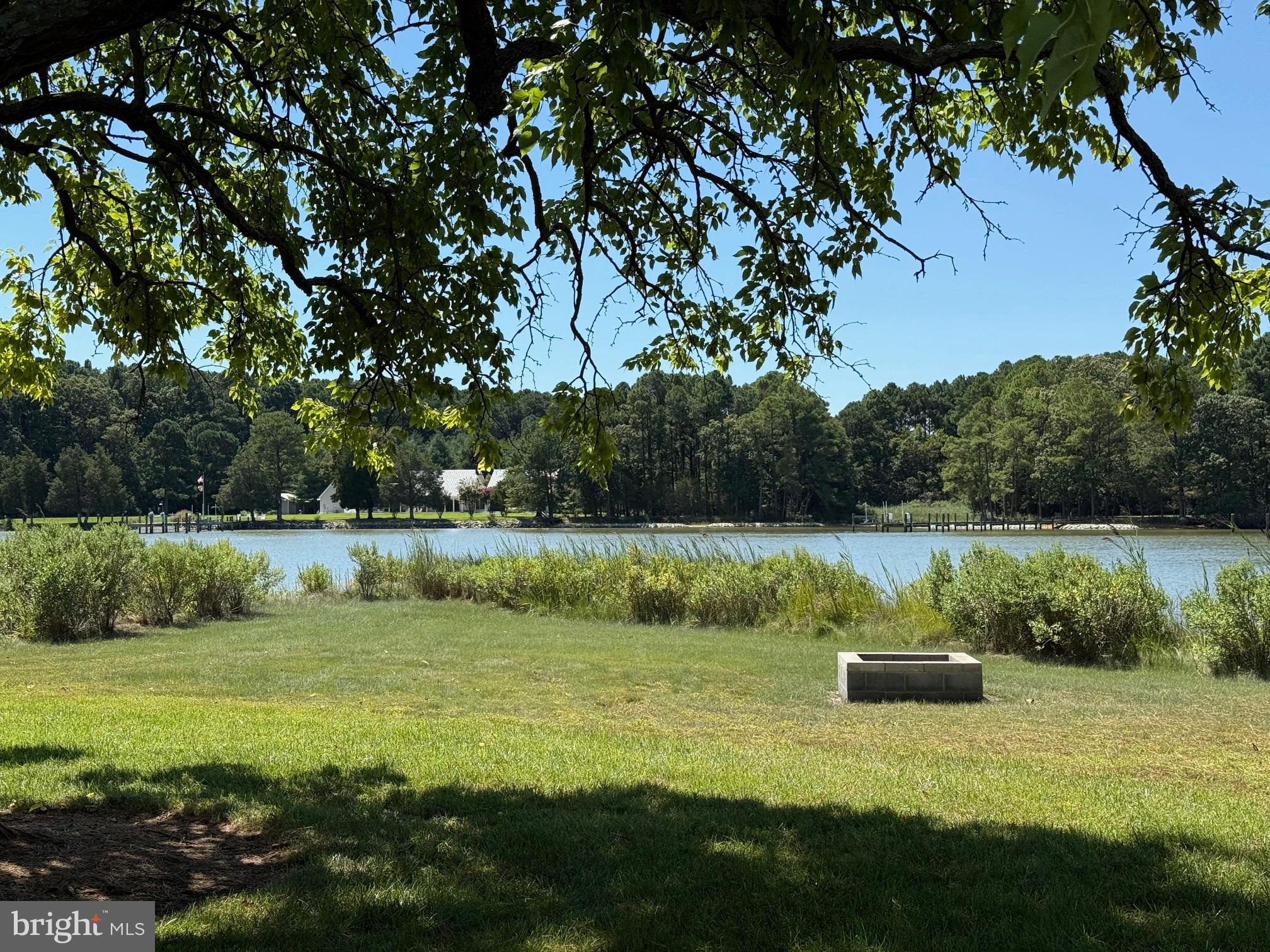 SOLITUDE - Residential