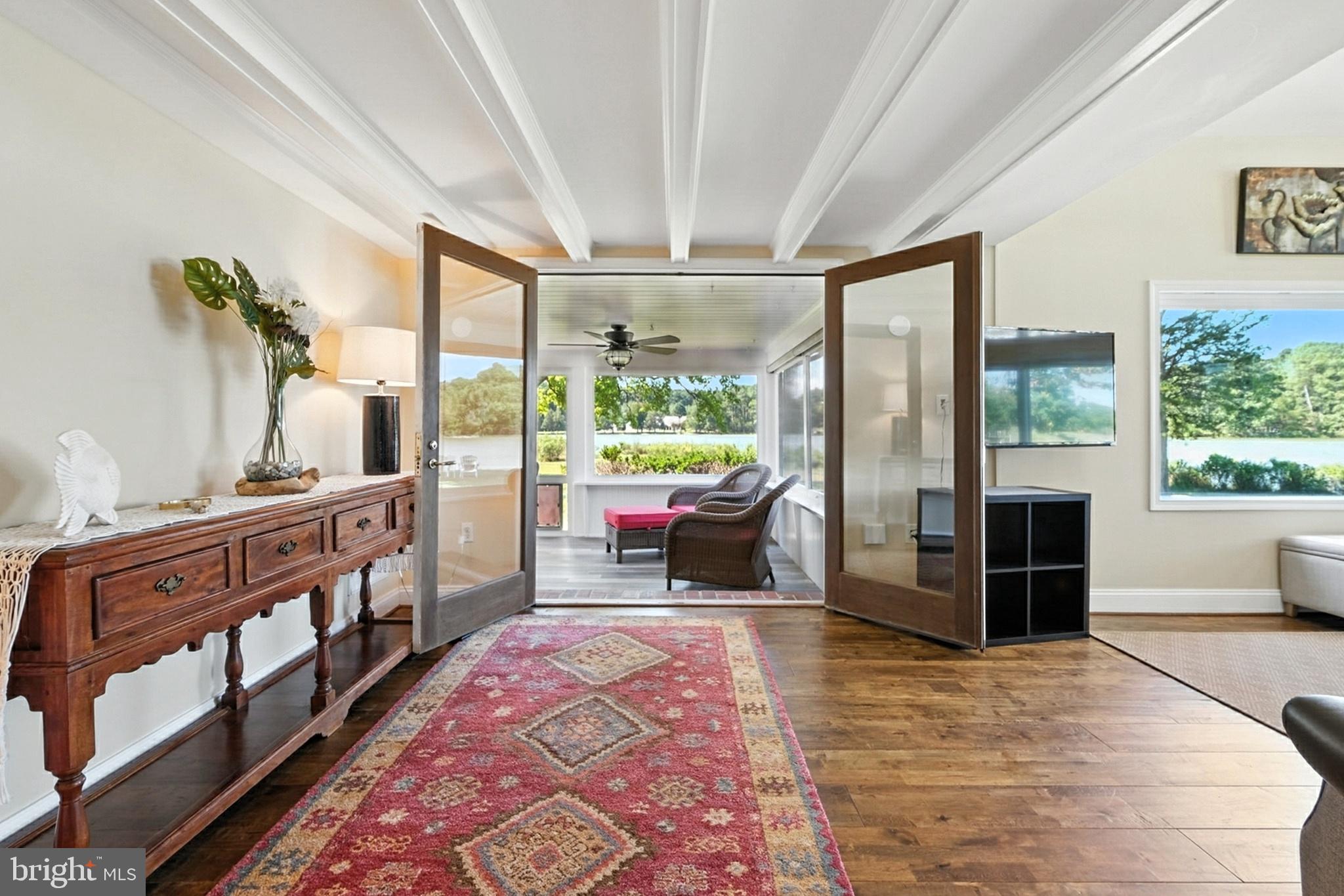 SOLITUDE - Residential