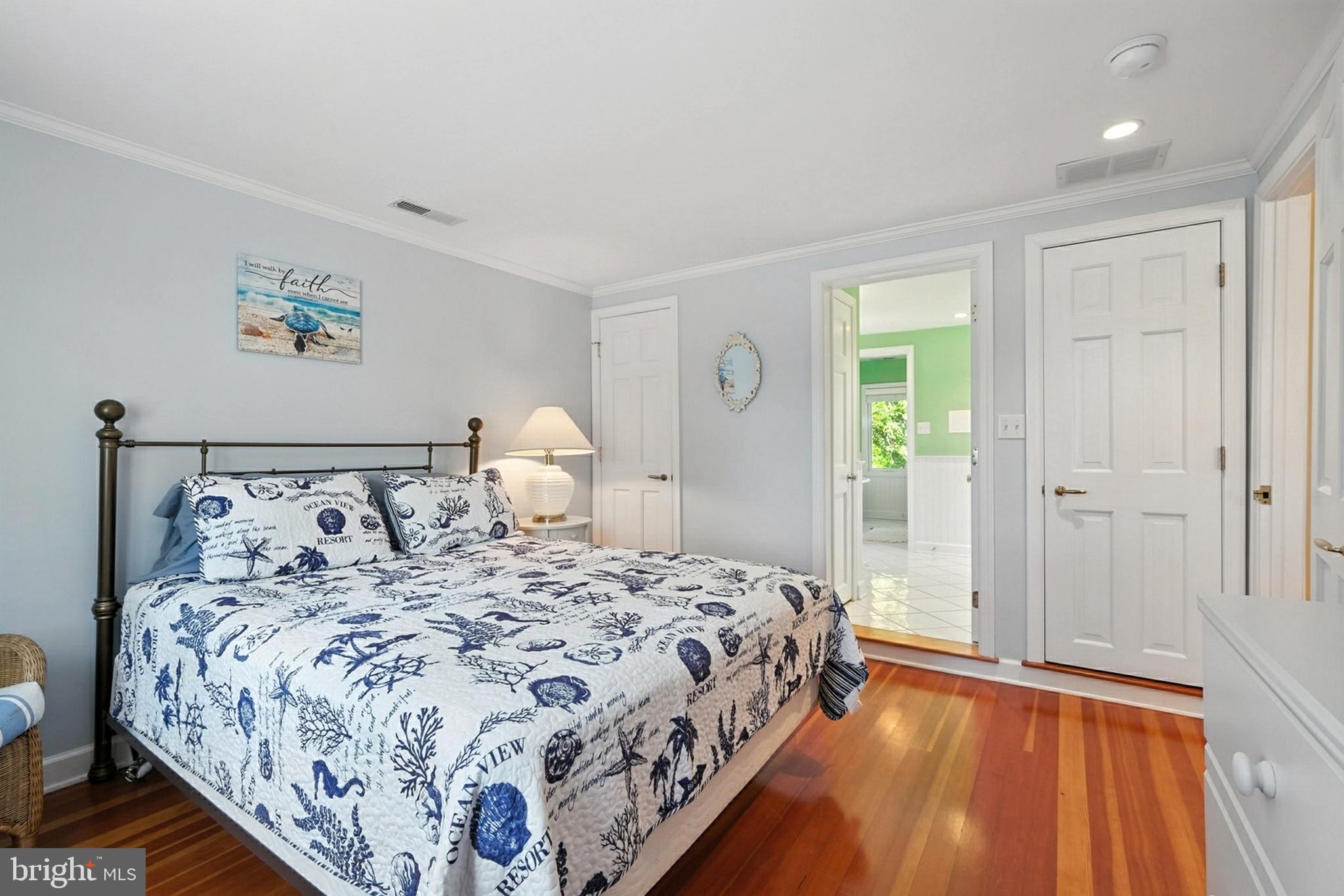 SOLITUDE - Residential