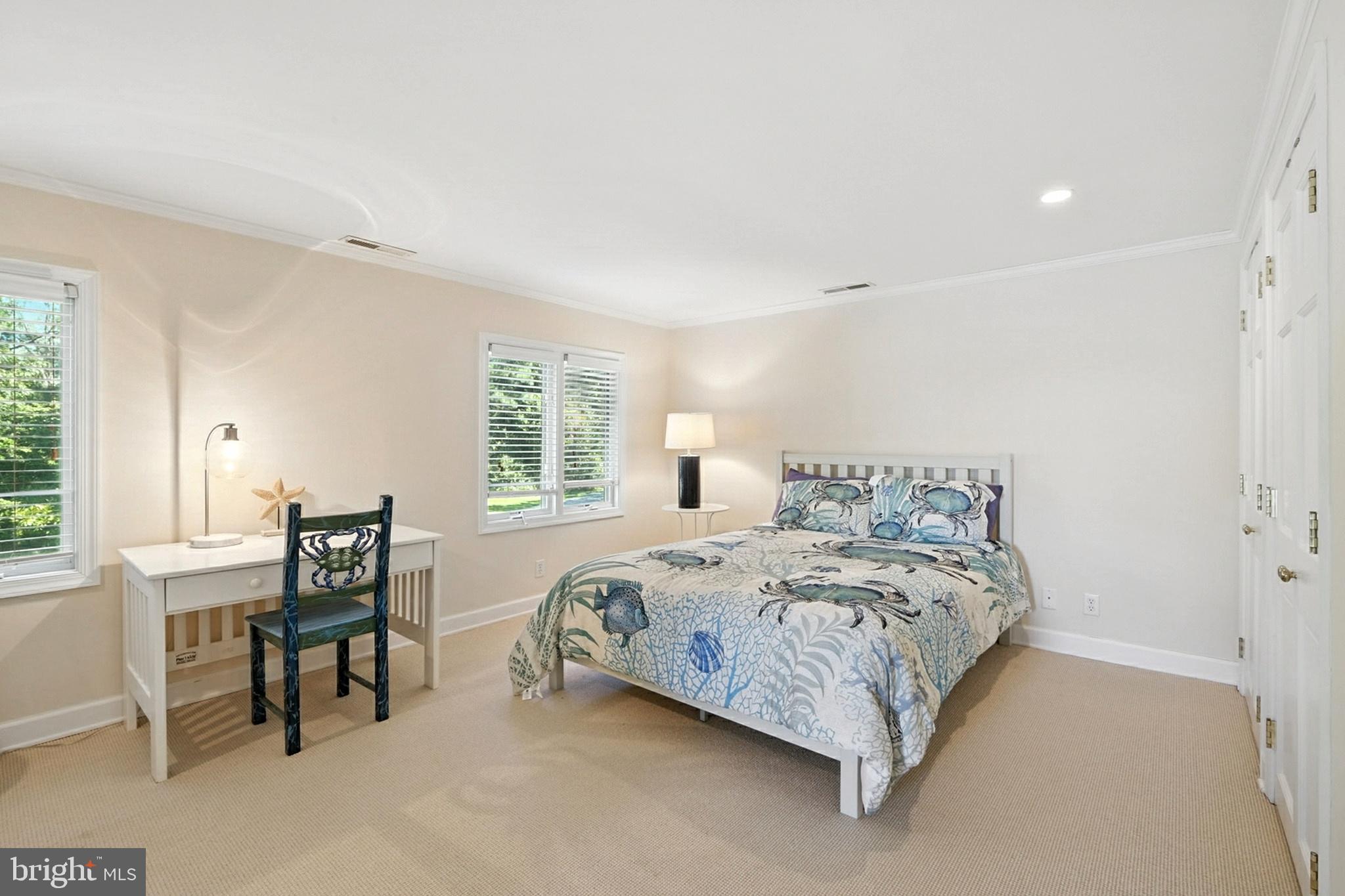 SOLITUDE - Residential