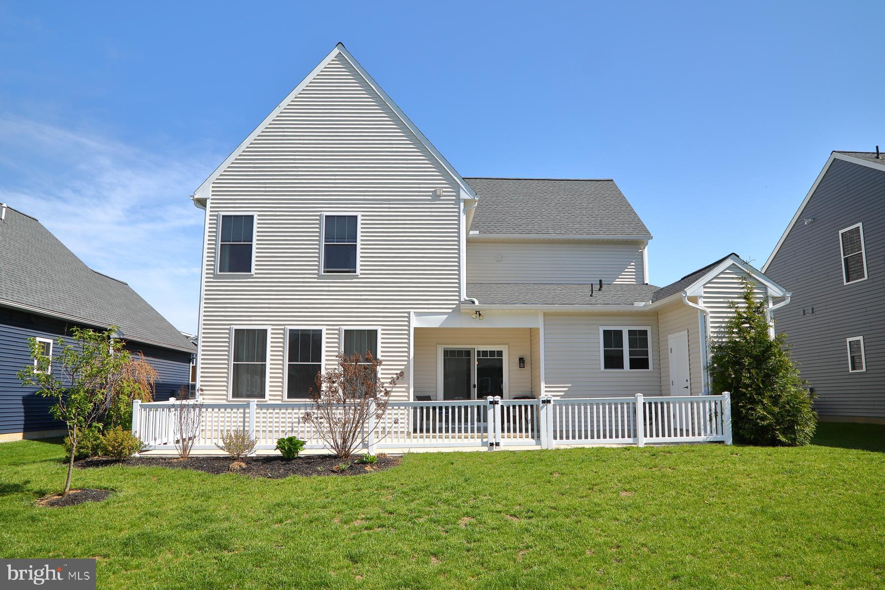 THE GABLES AT ELM TREE - Residential