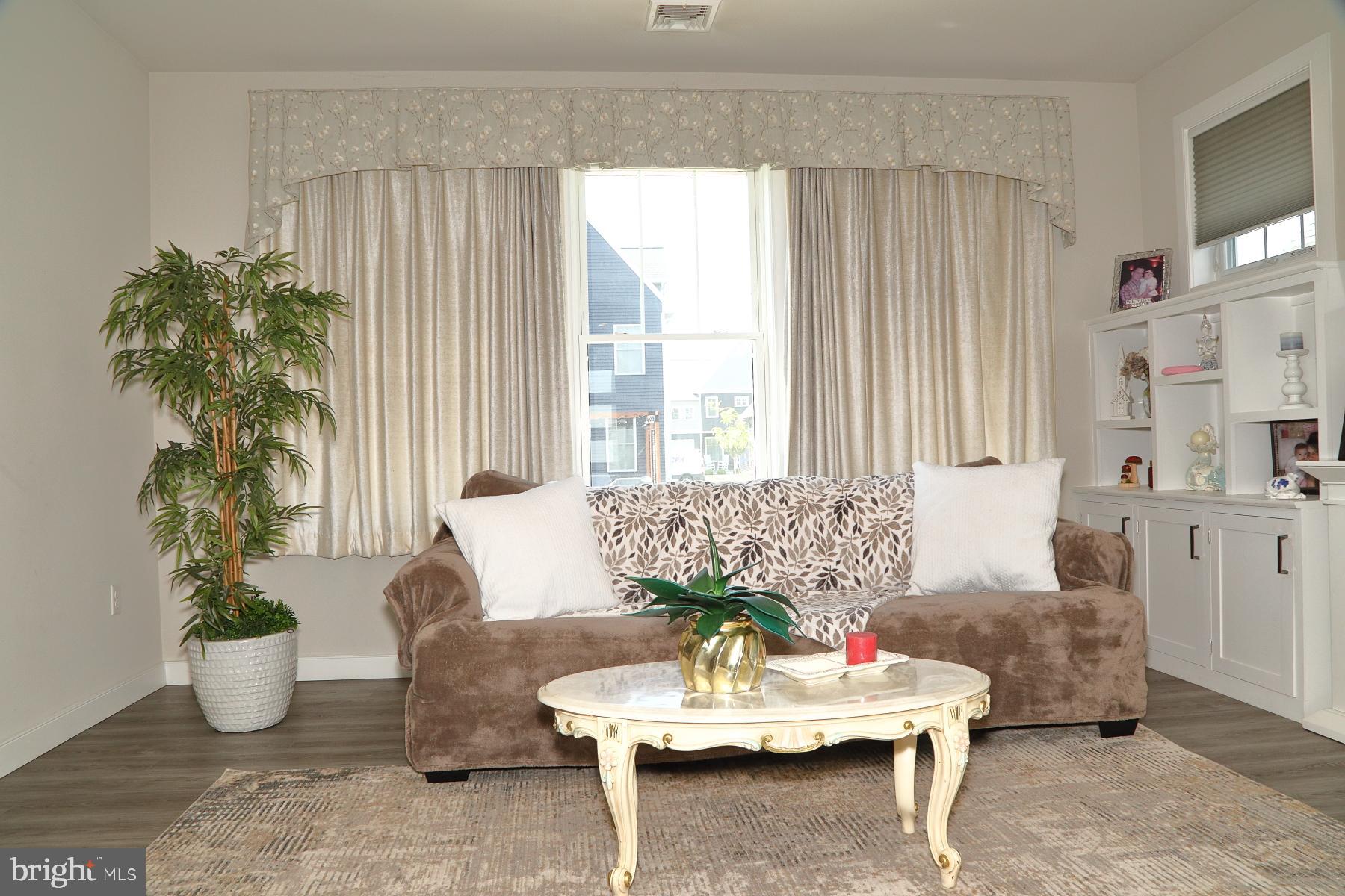 THE GABLES AT ELM TREE - Residential