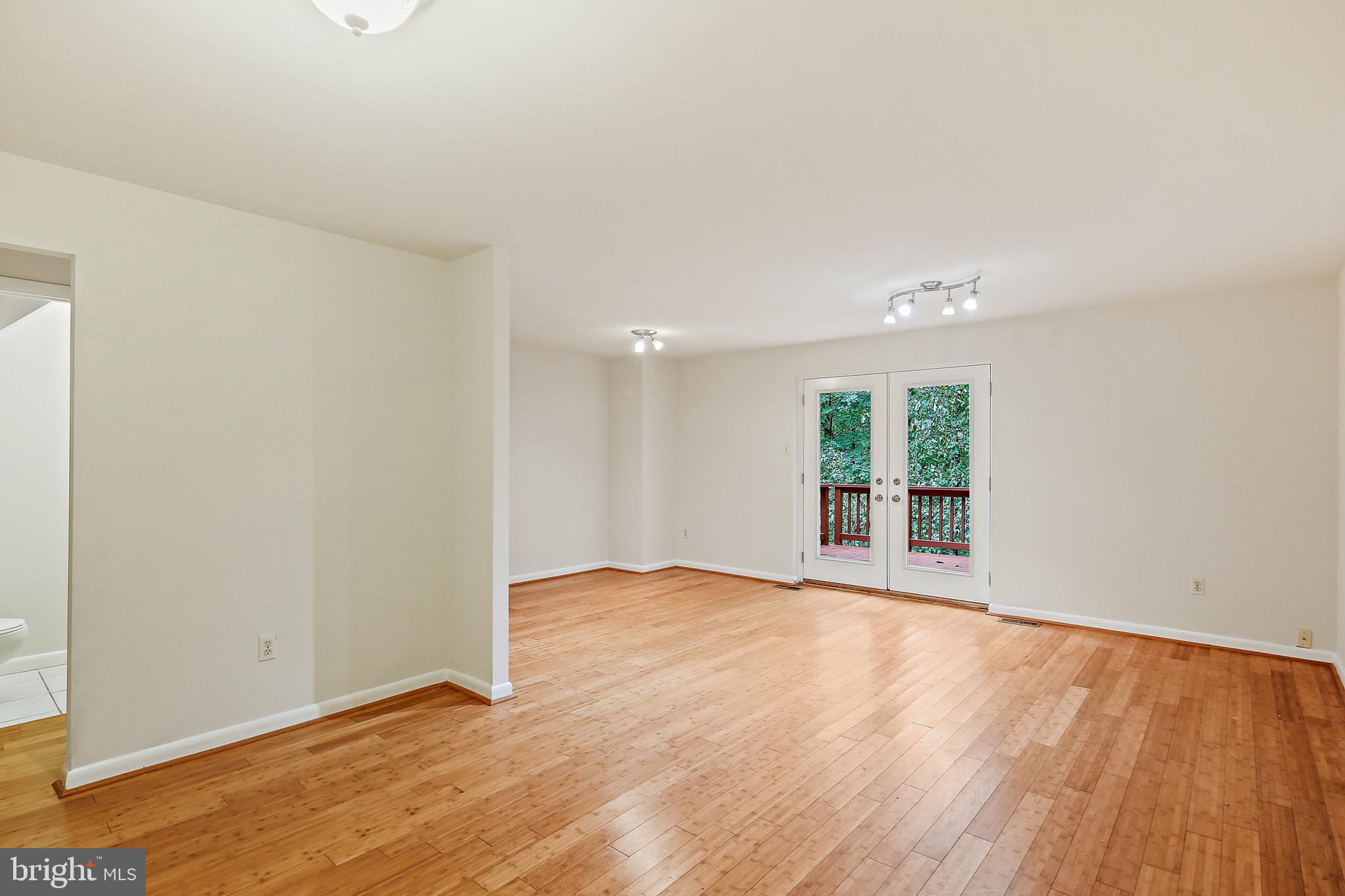 VILLAGE OF HICKORY RIDGE - Residential Lease