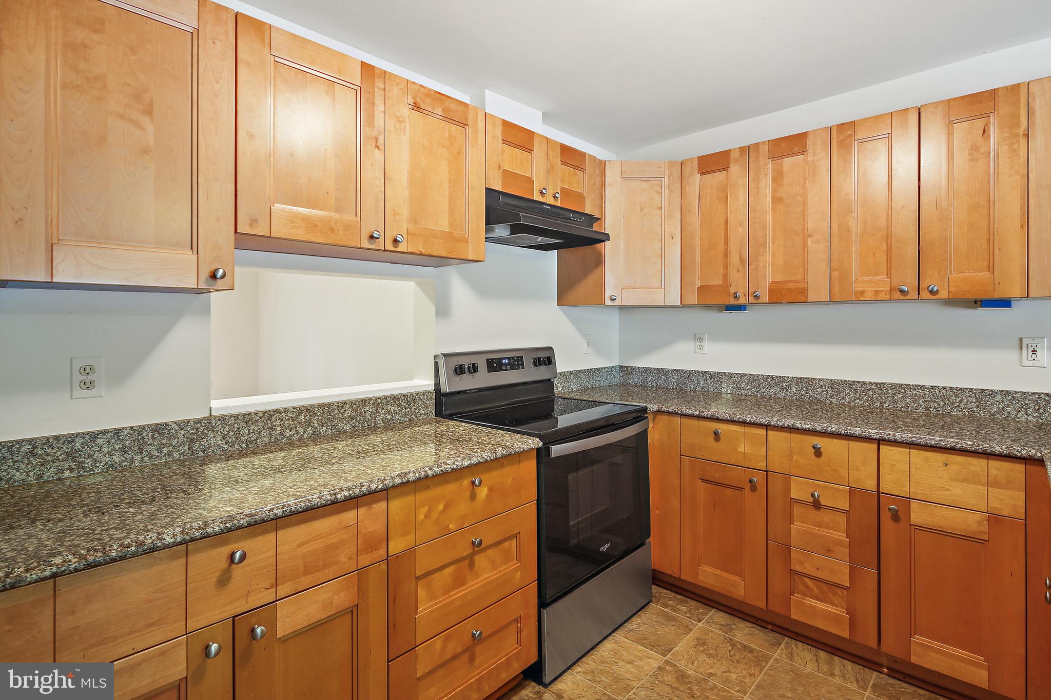 VILLAGE OF HICKORY RIDGE - Residential Lease