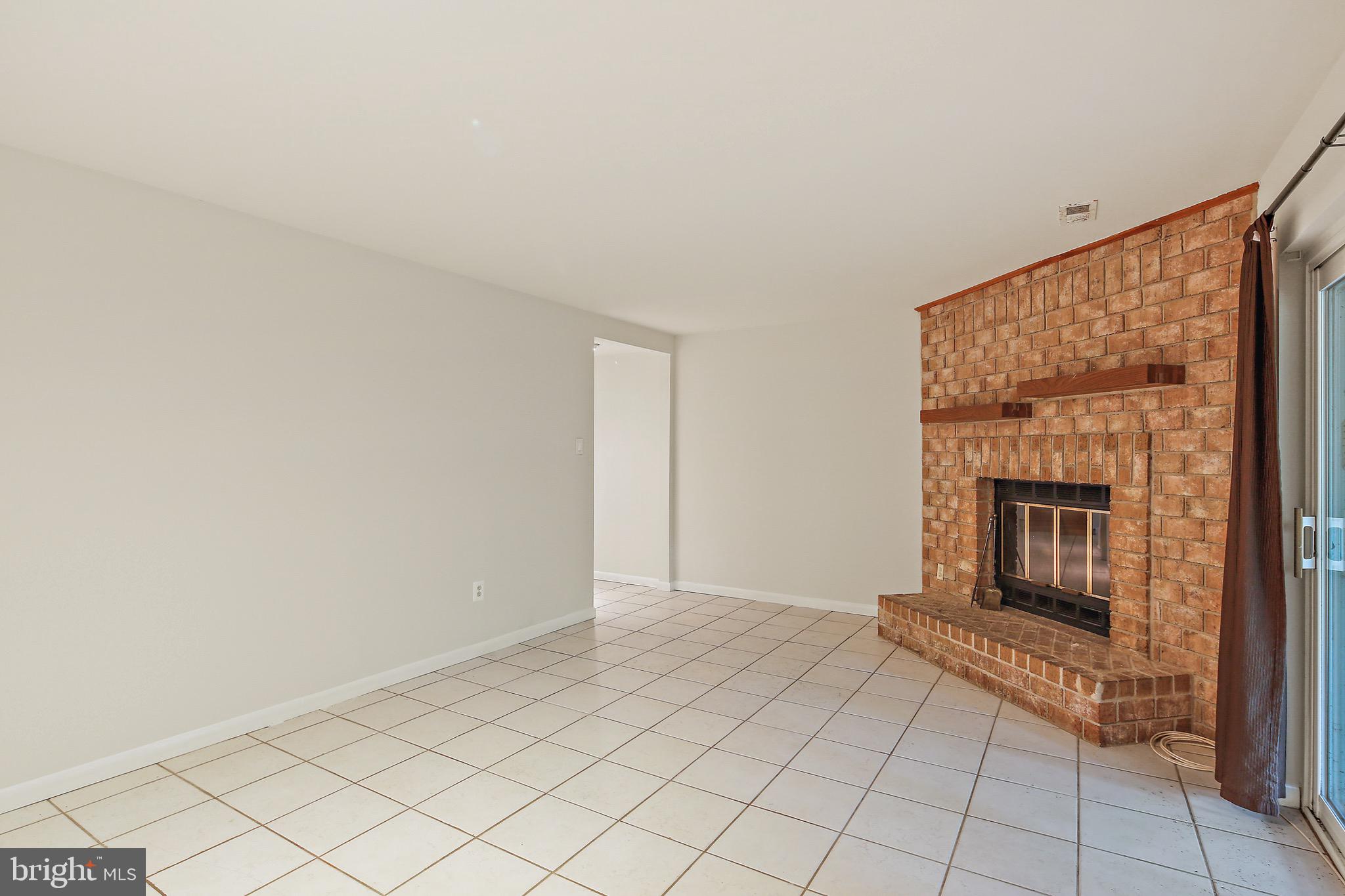 VILLAGE OF HICKORY RIDGE - Residential Lease