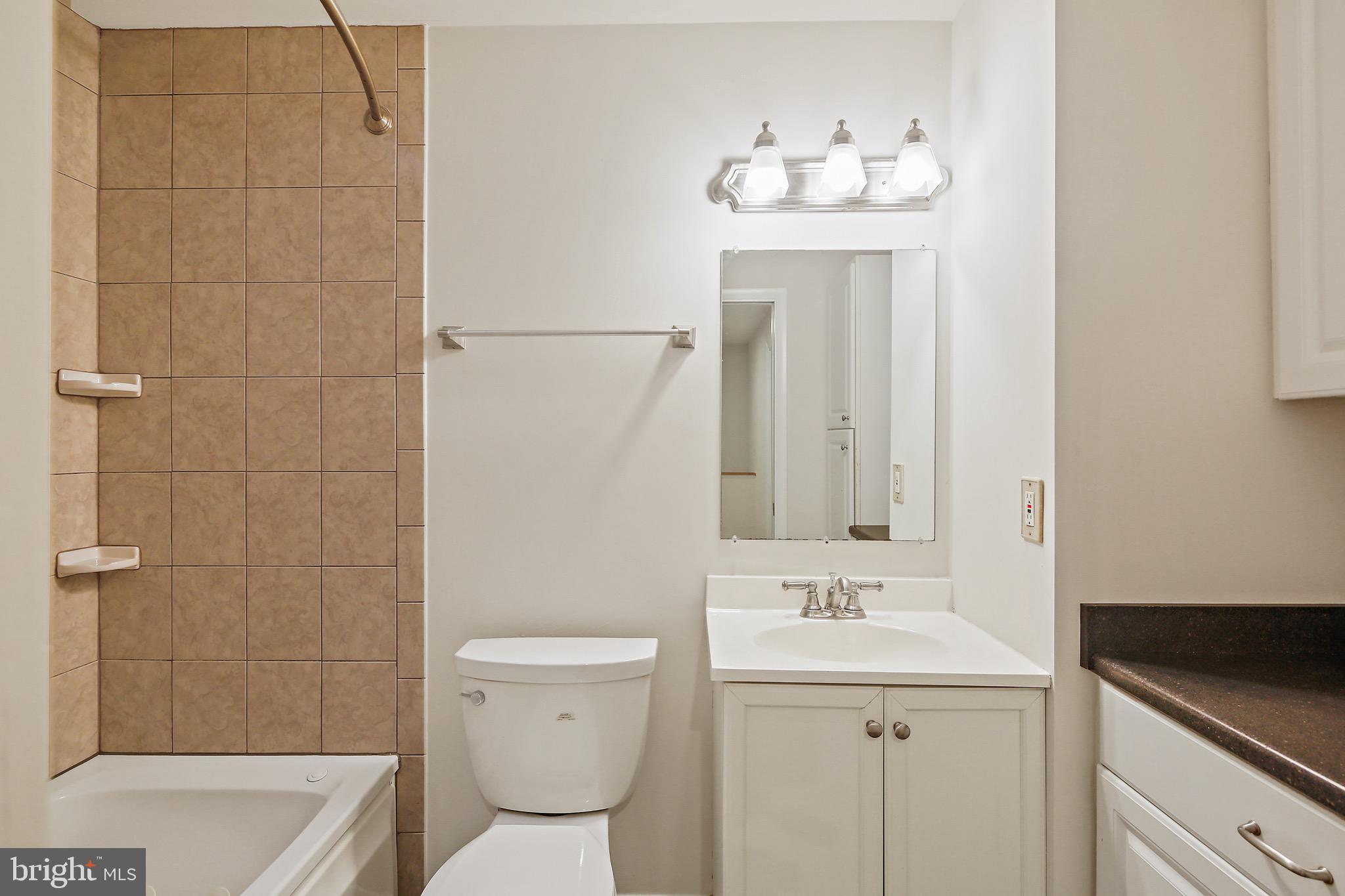 VILLAGE OF HICKORY RIDGE - Residential Lease