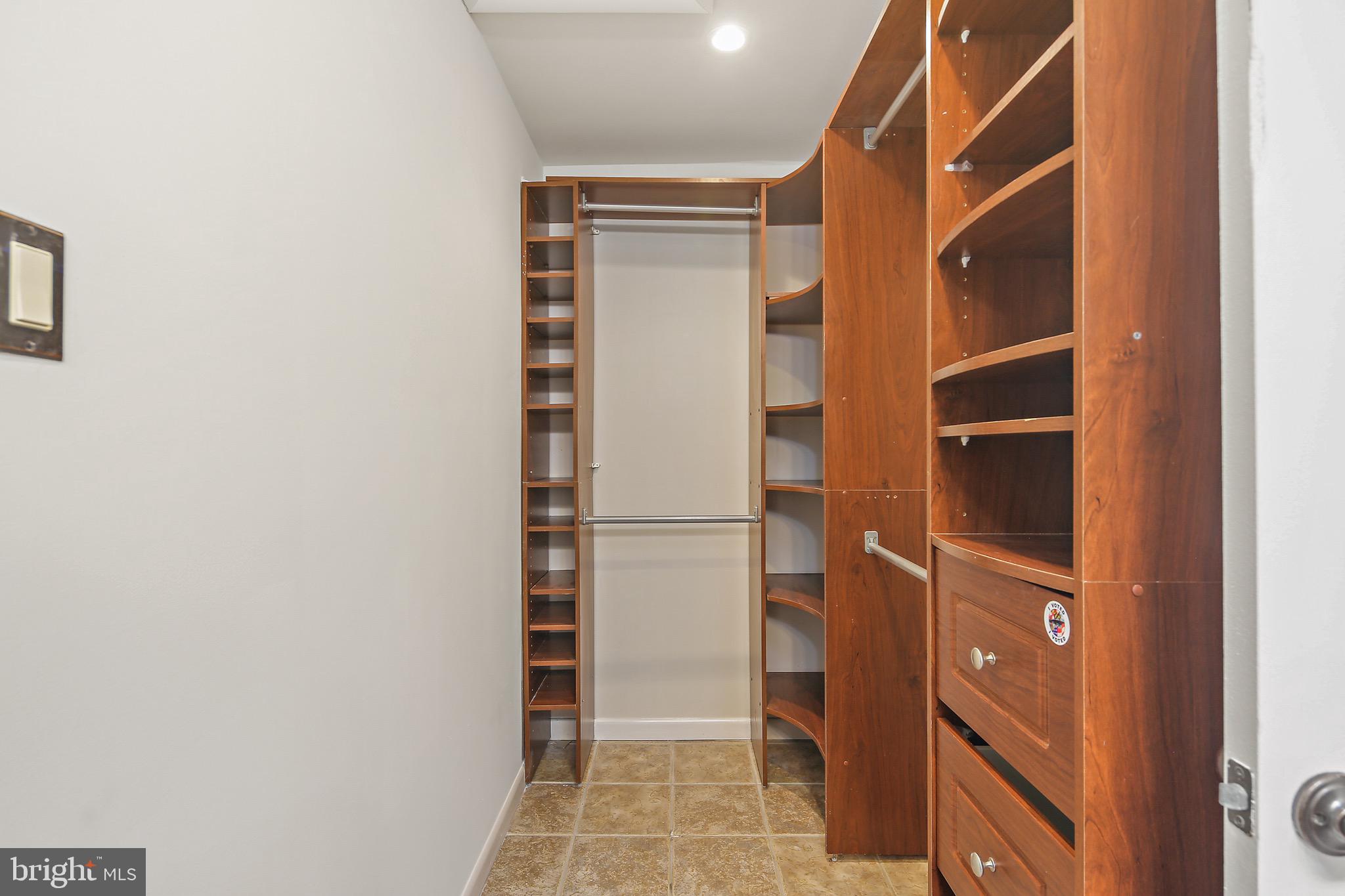 VILLAGE OF HICKORY RIDGE - Residential Lease