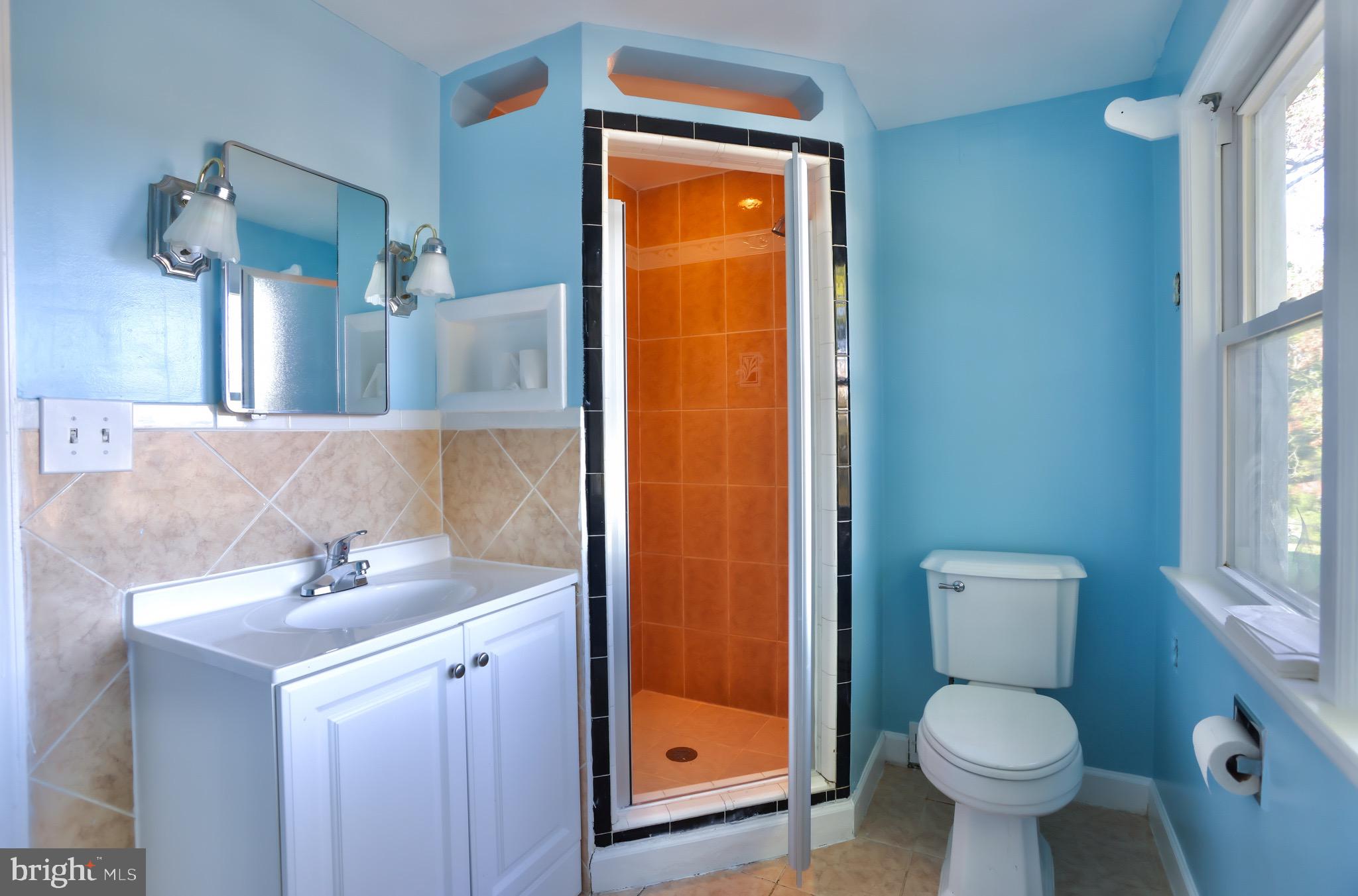 HAMPSHIRE KNOLLS - Residential