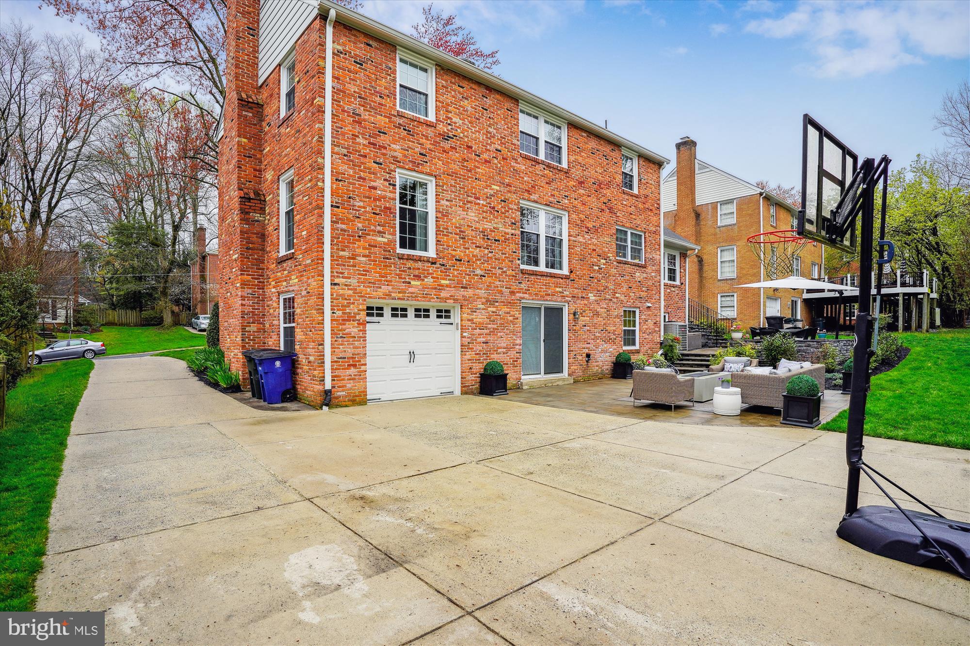 OLD FARM - Residential