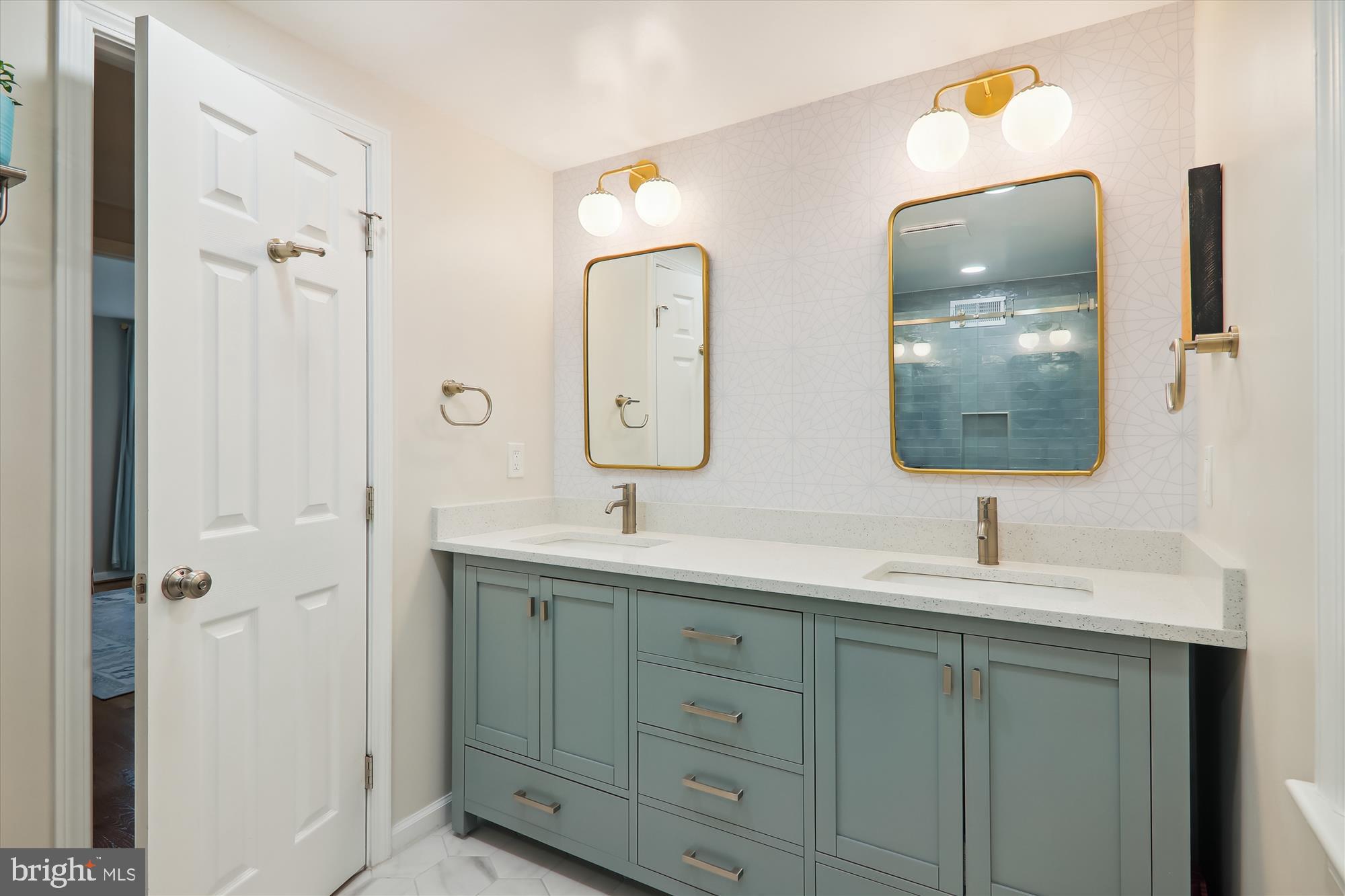 OLD FARM - Residential