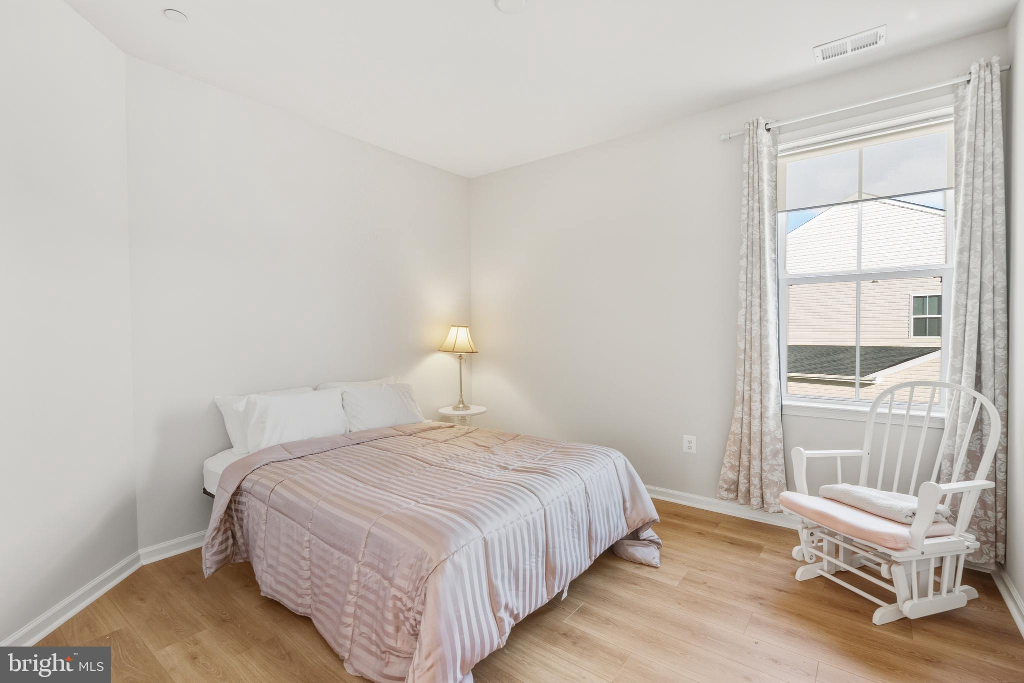 LAKESIDE AT TRAPPE - Residential