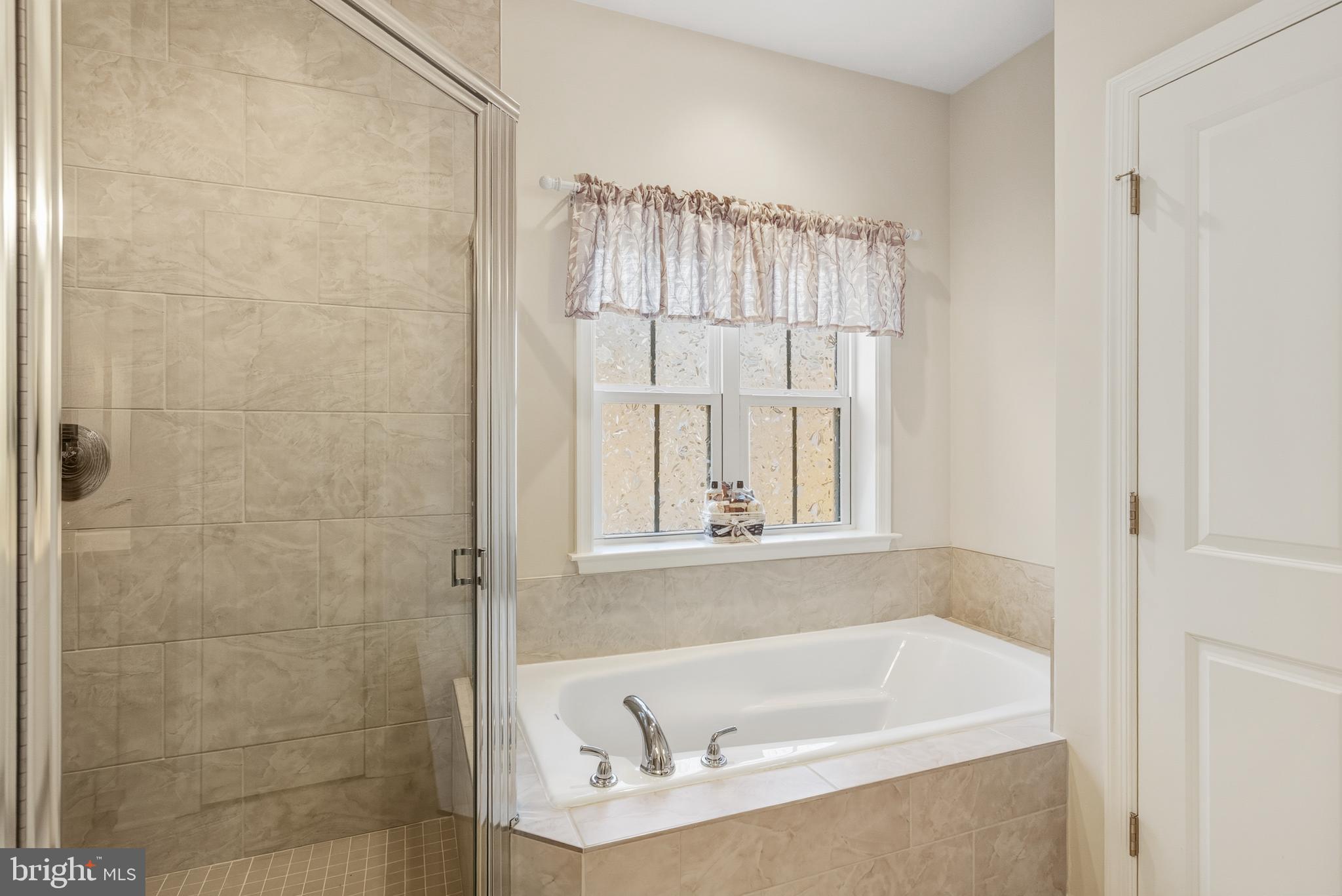 LAKESIDE AT TRAPPE - Residential