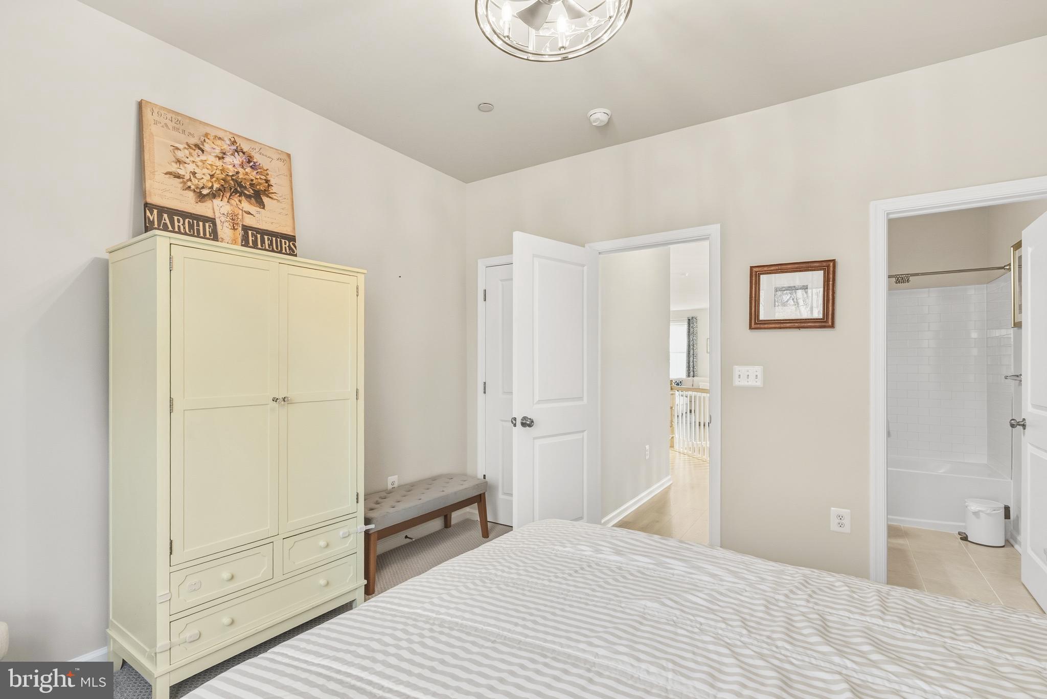 LAKESIDE AT TRAPPE - Residential