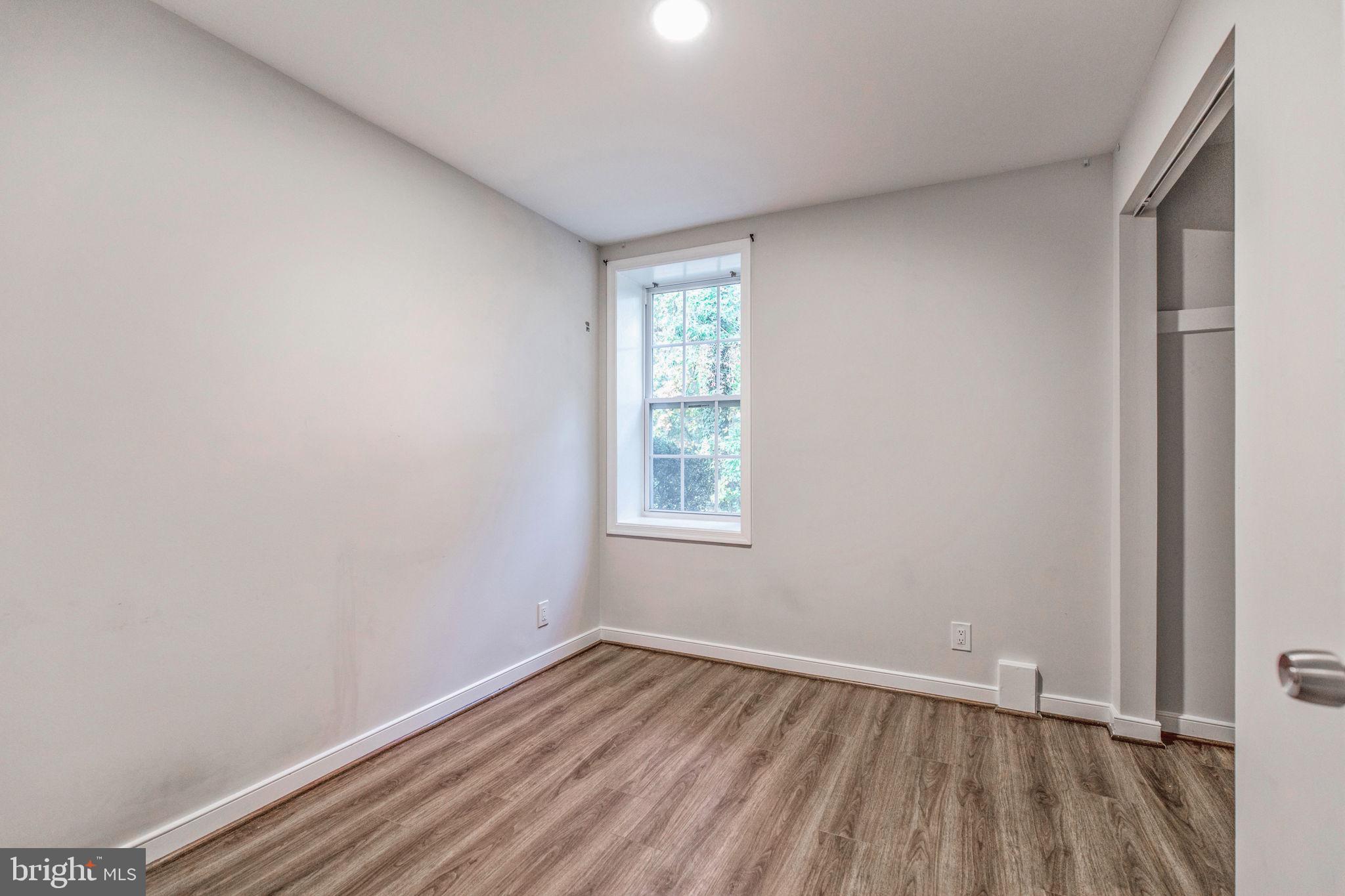 STAFFORD MEADOWS - Residential Lease