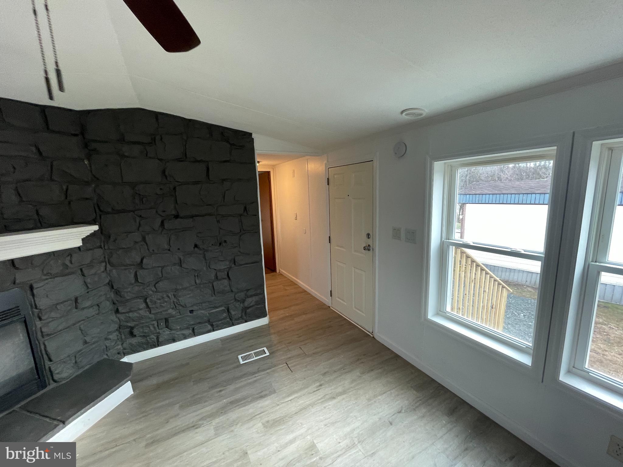 MEADOW RUN - Residential