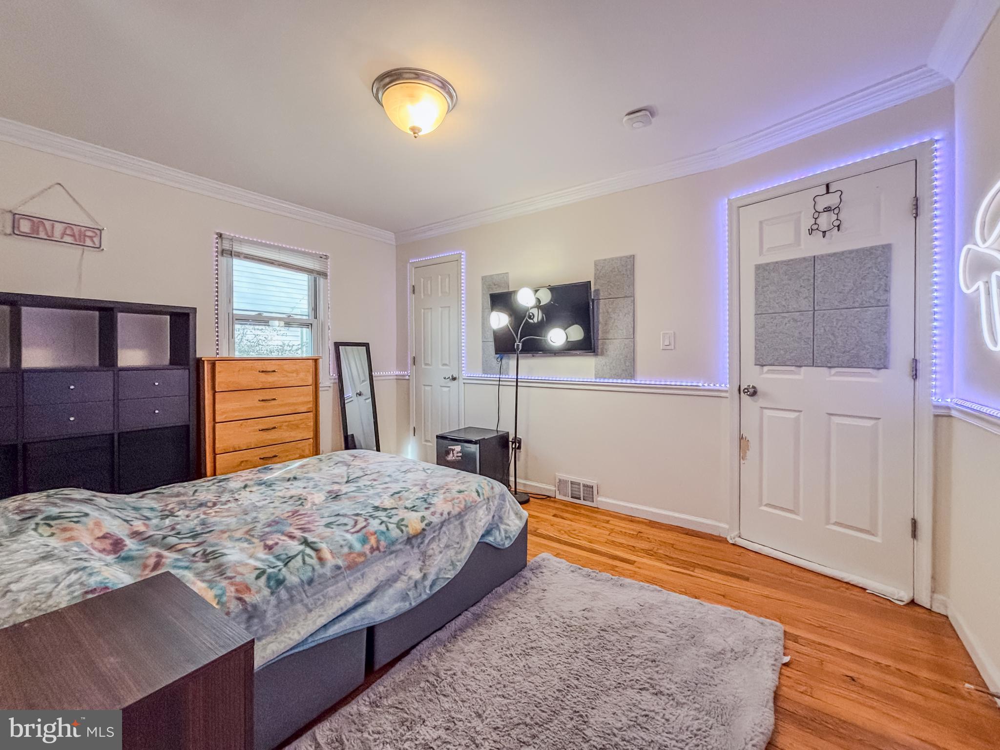 BRENTWOOD - Residential