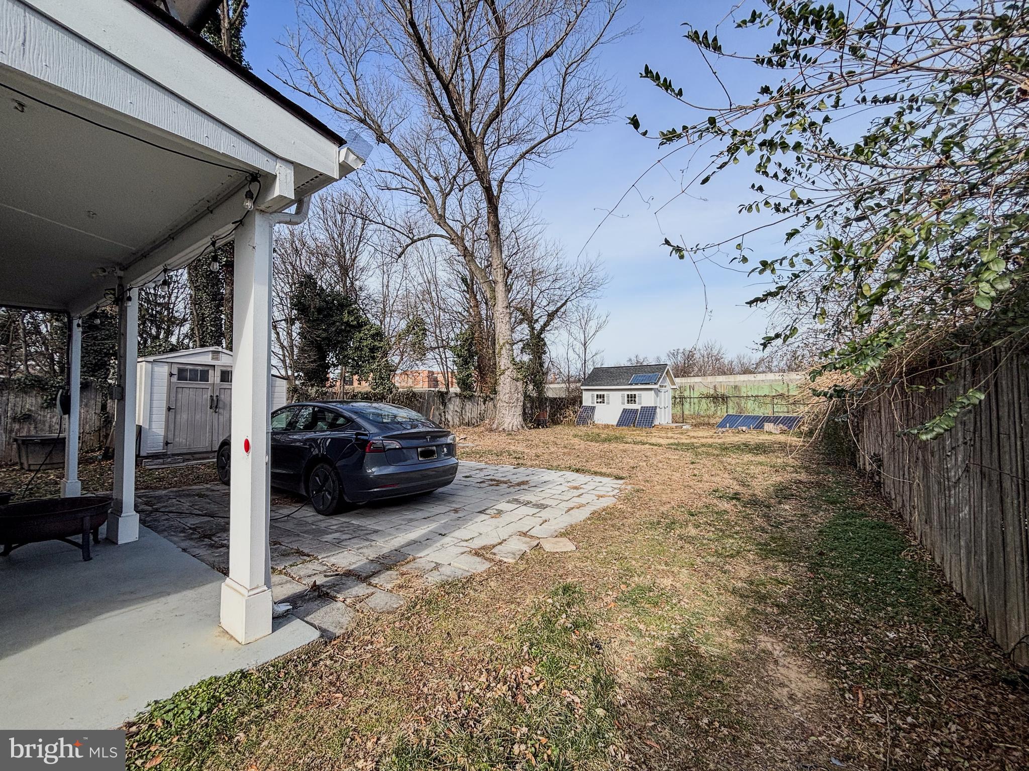 BRENTWOOD - Residential