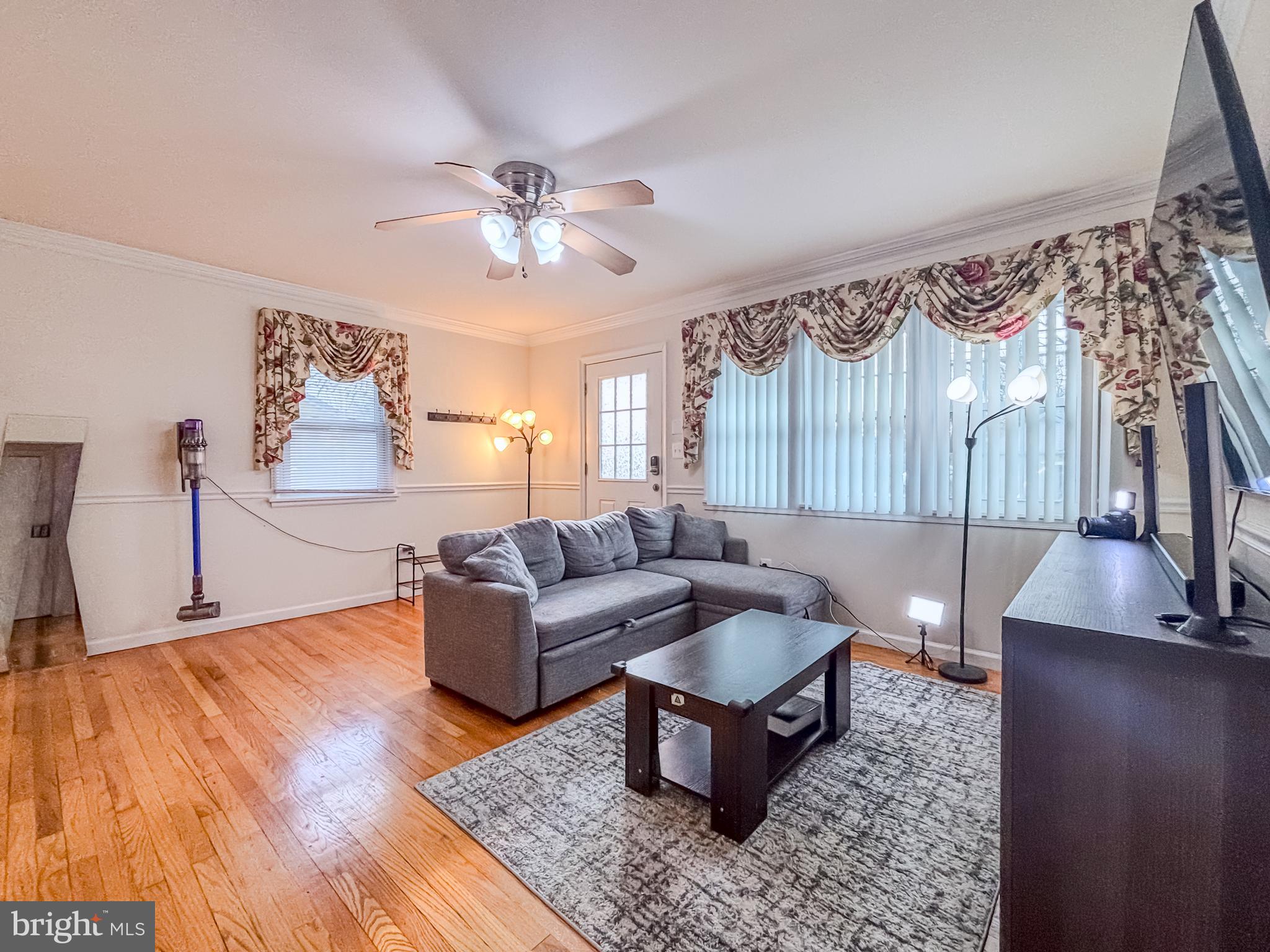 BRENTWOOD - Residential