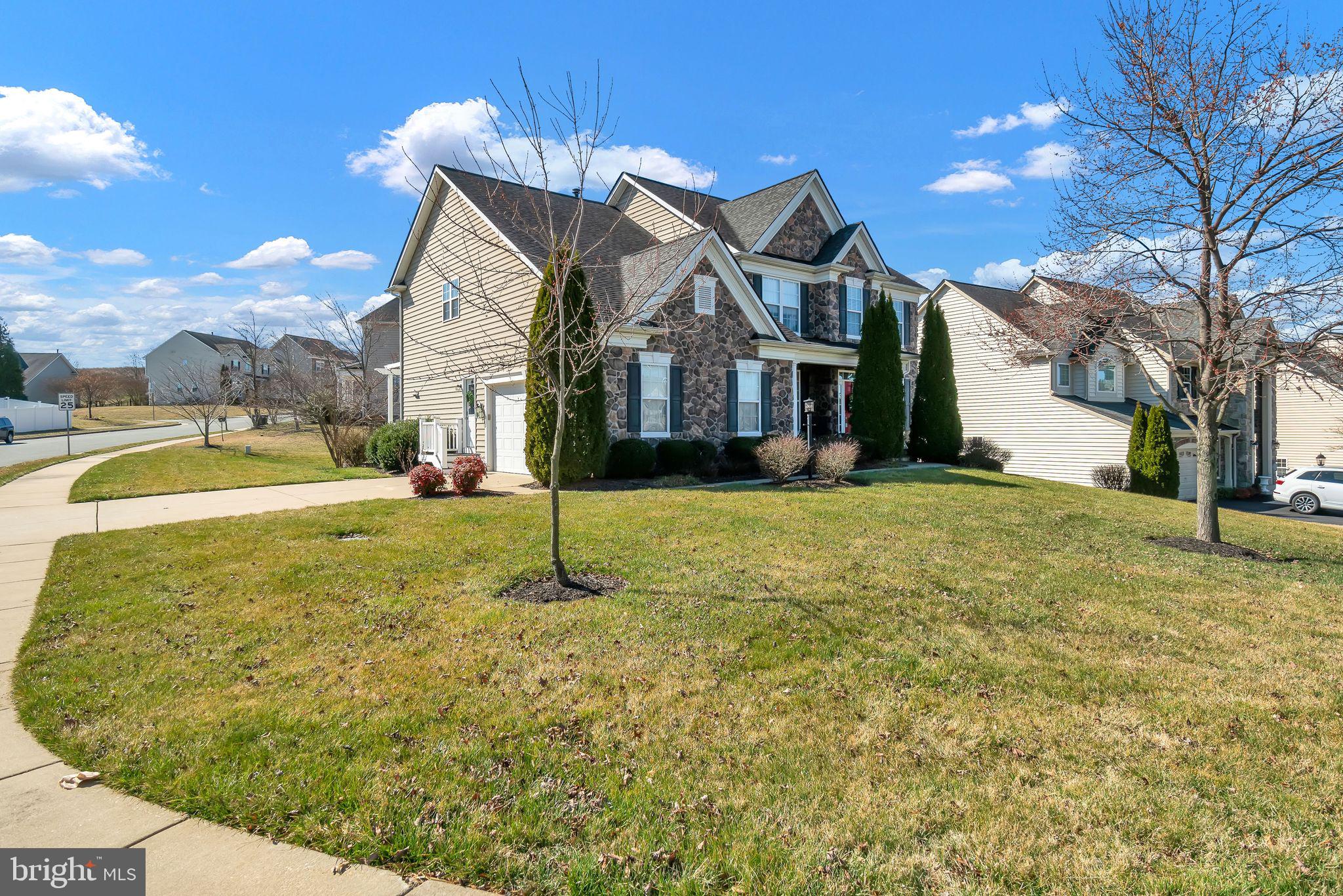 HILLS OF AQUIA - Residential