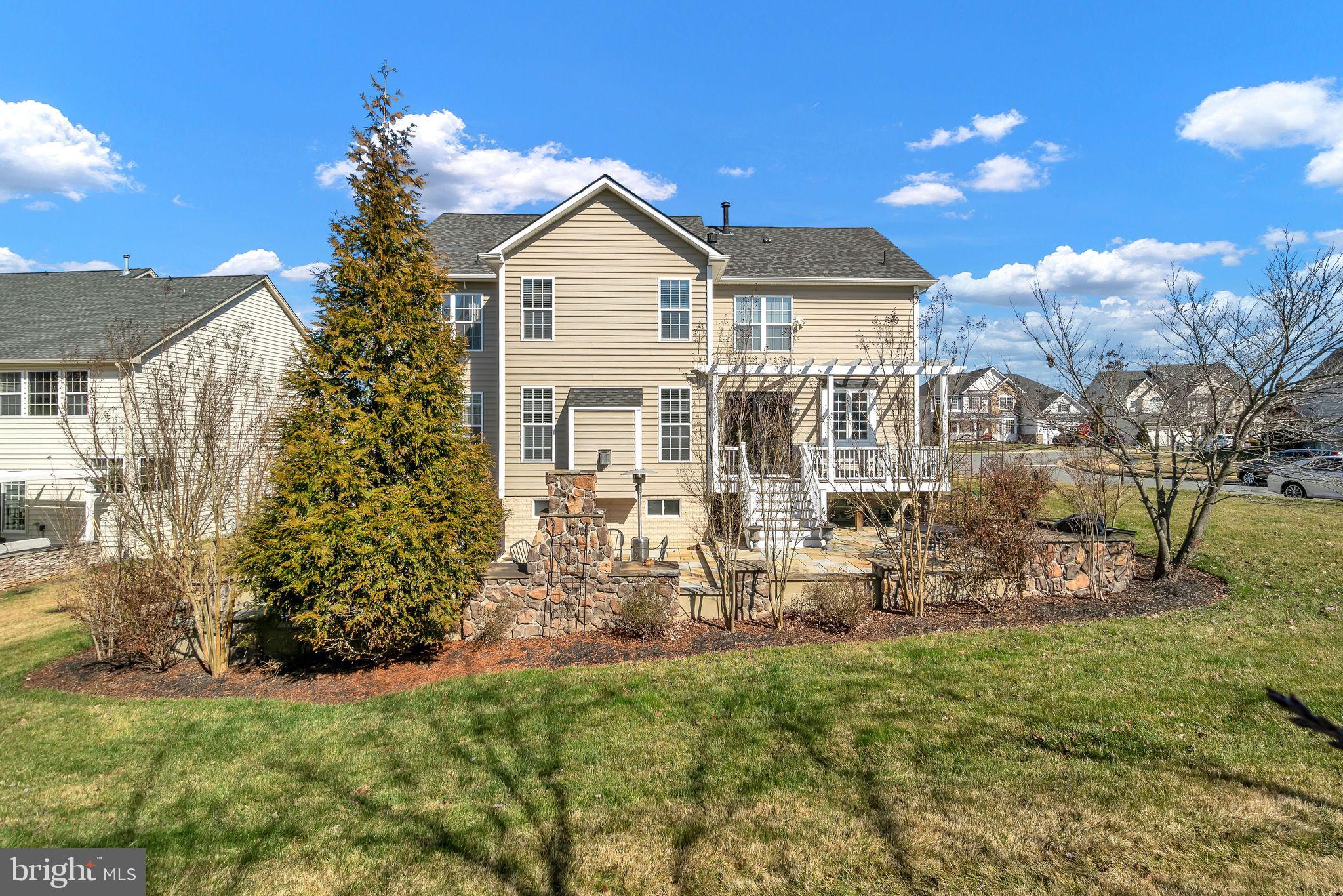 HILLS OF AQUIA - Residential