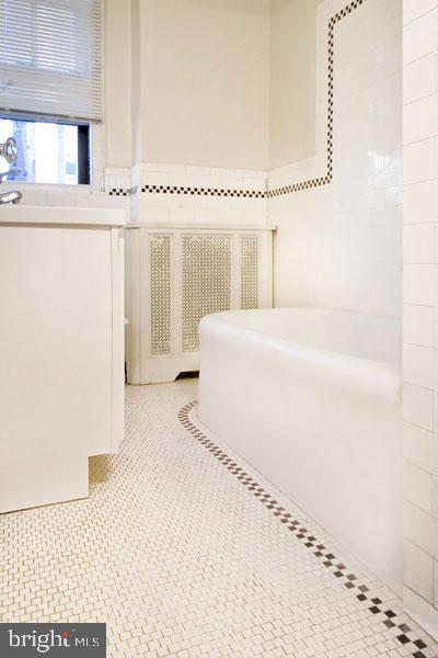 RITTENHOUSE SQUARE - Residential Lease