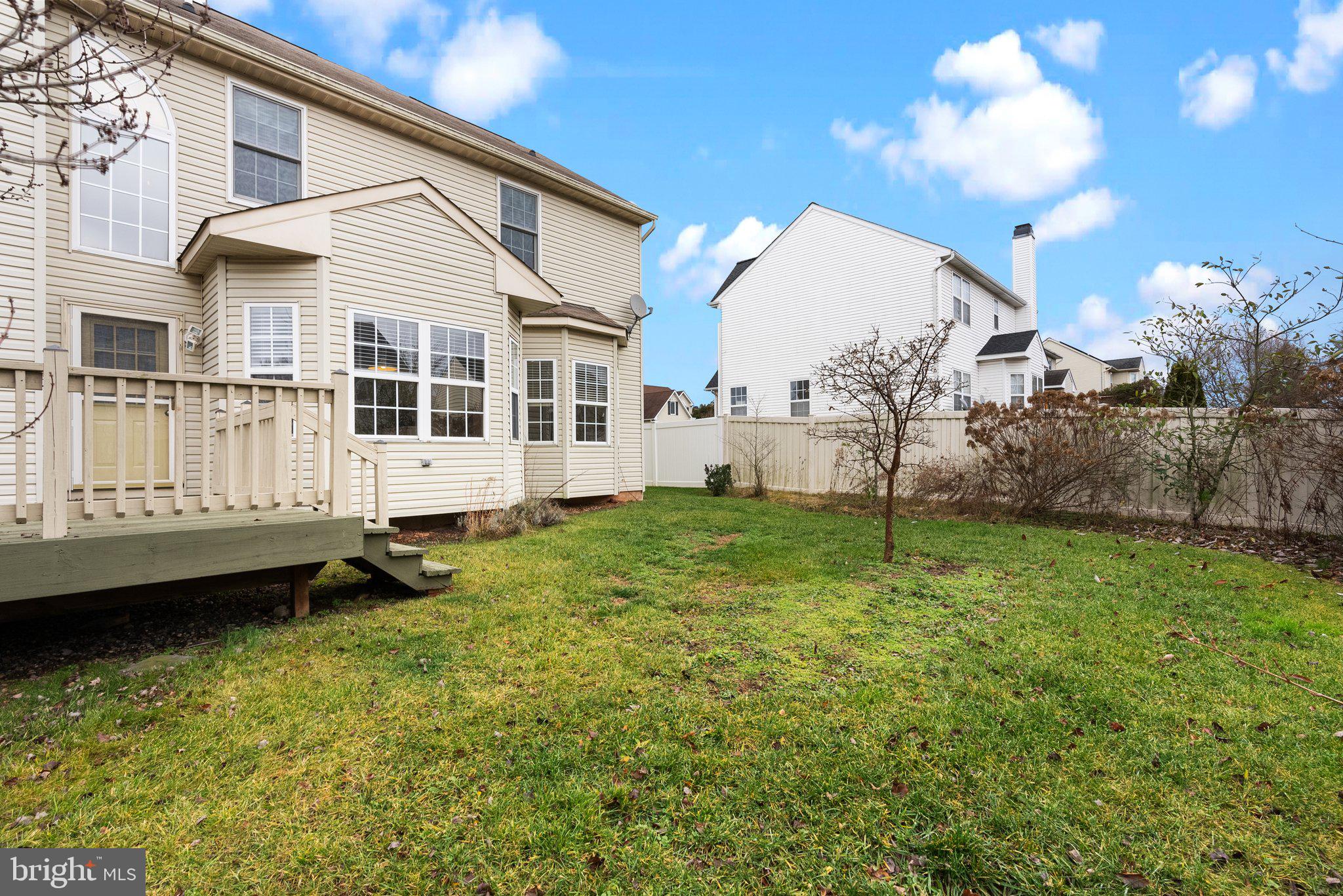 OLDE VILLAGE - Residential