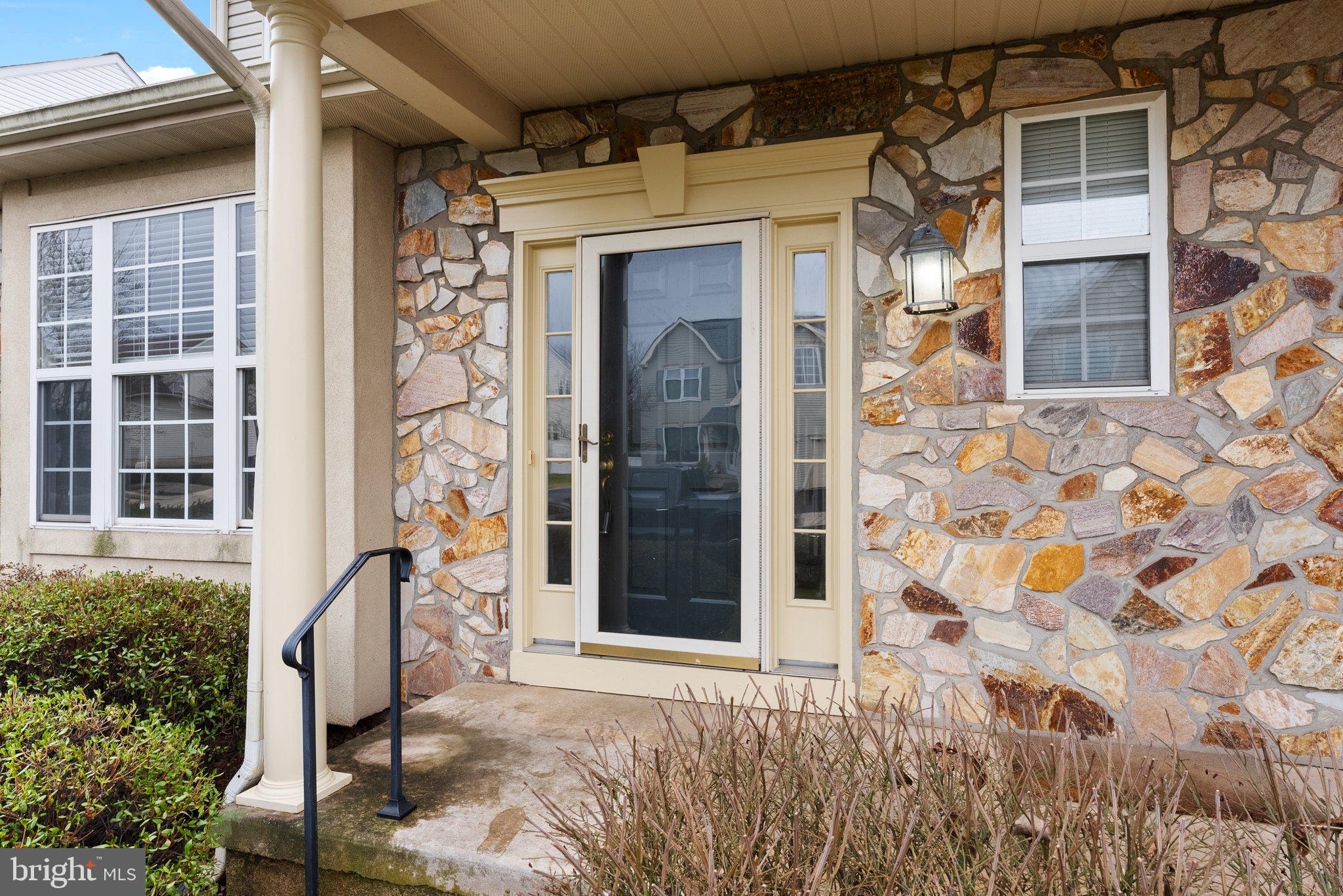 OLDE VILLAGE - Residential