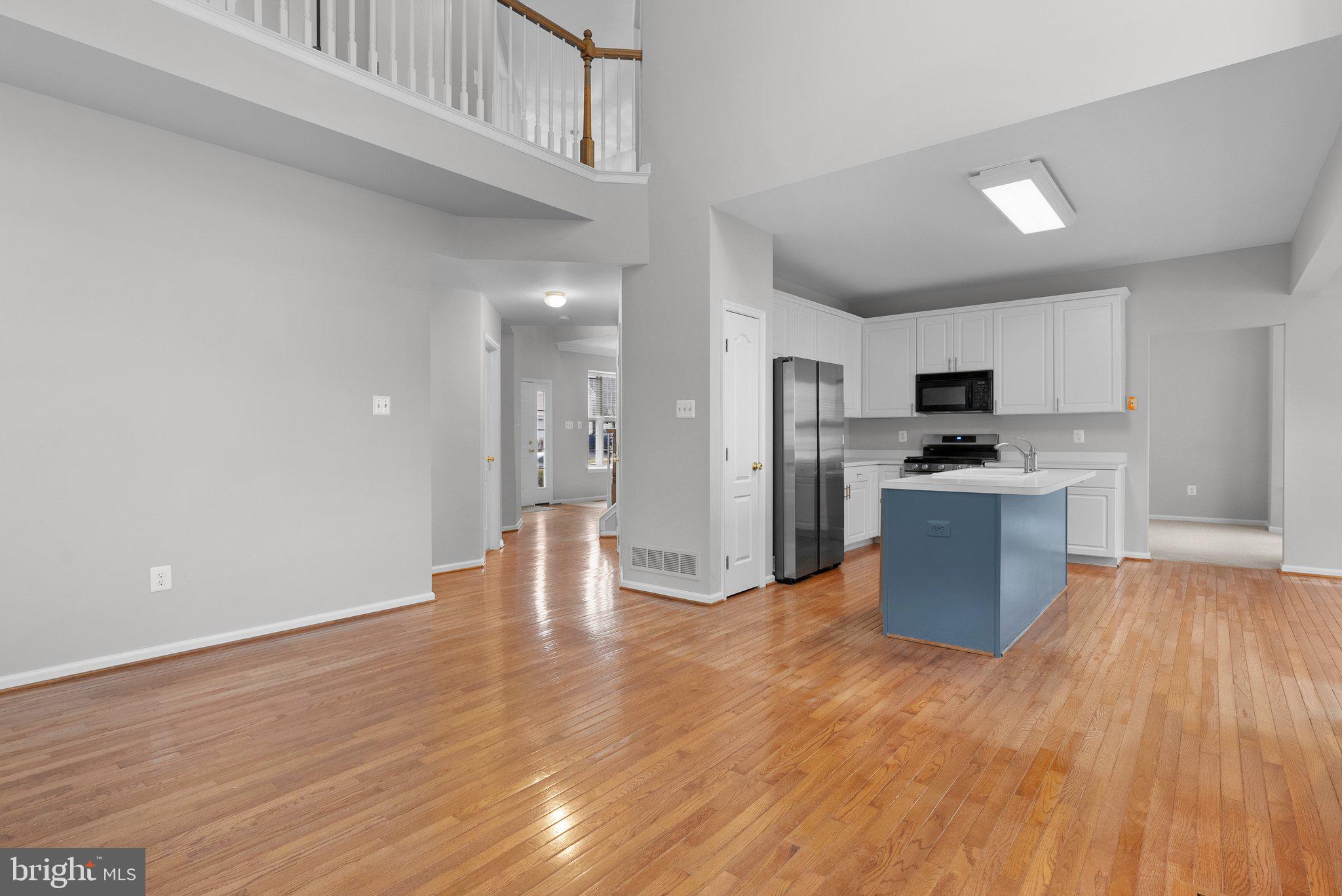 OLDE VILLAGE - Residential