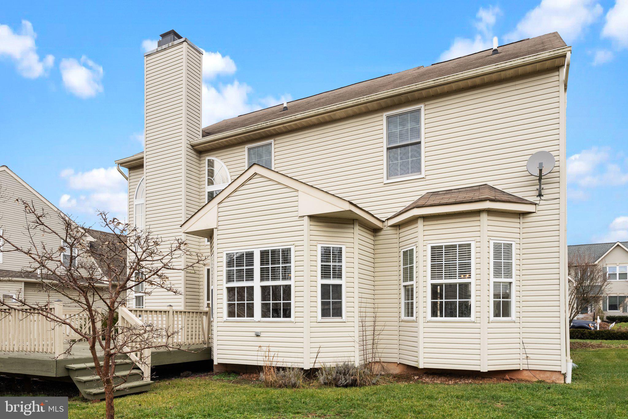 OLDE VILLAGE - Residential