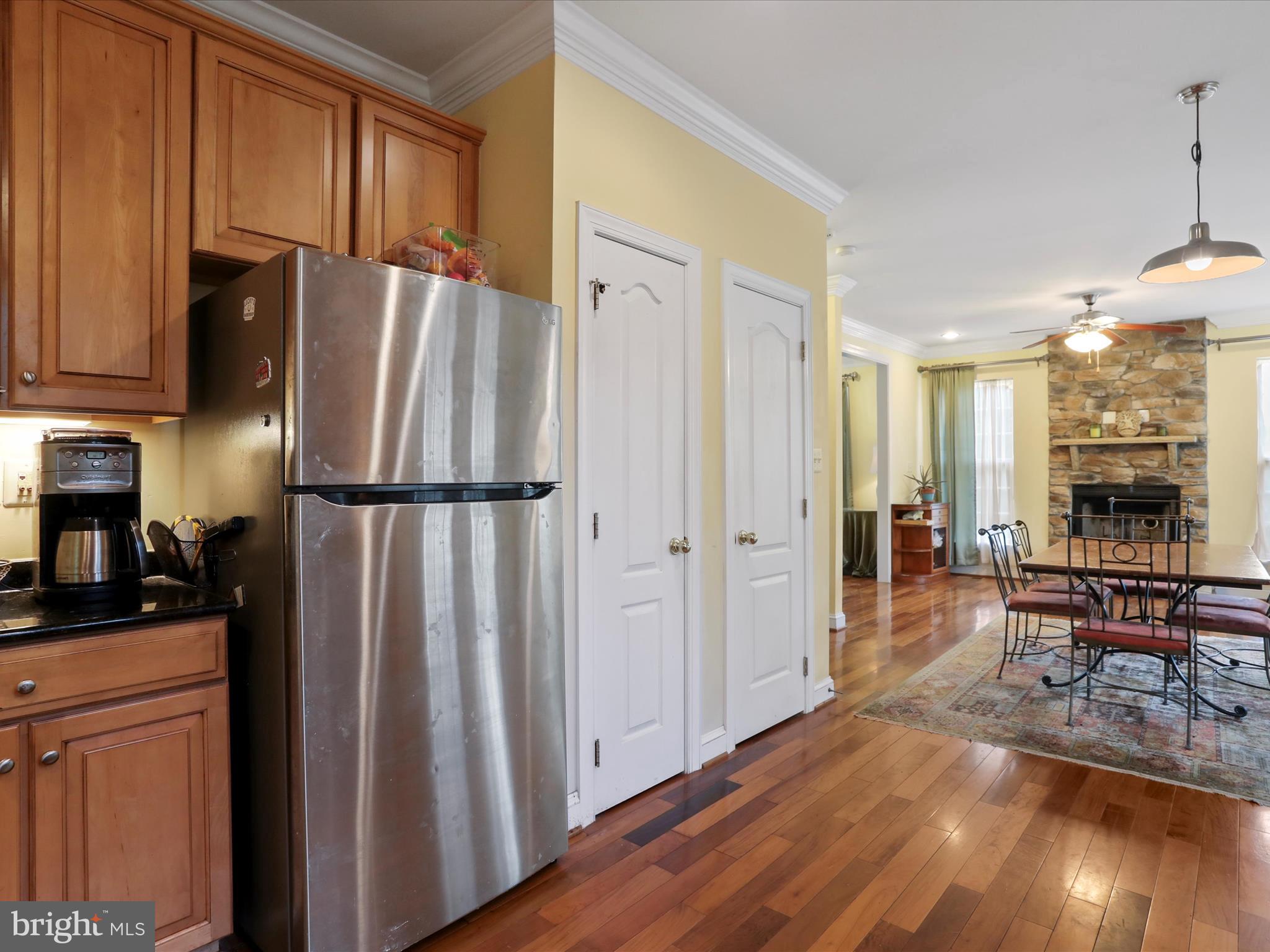 COLONIAL HILLS - Residential