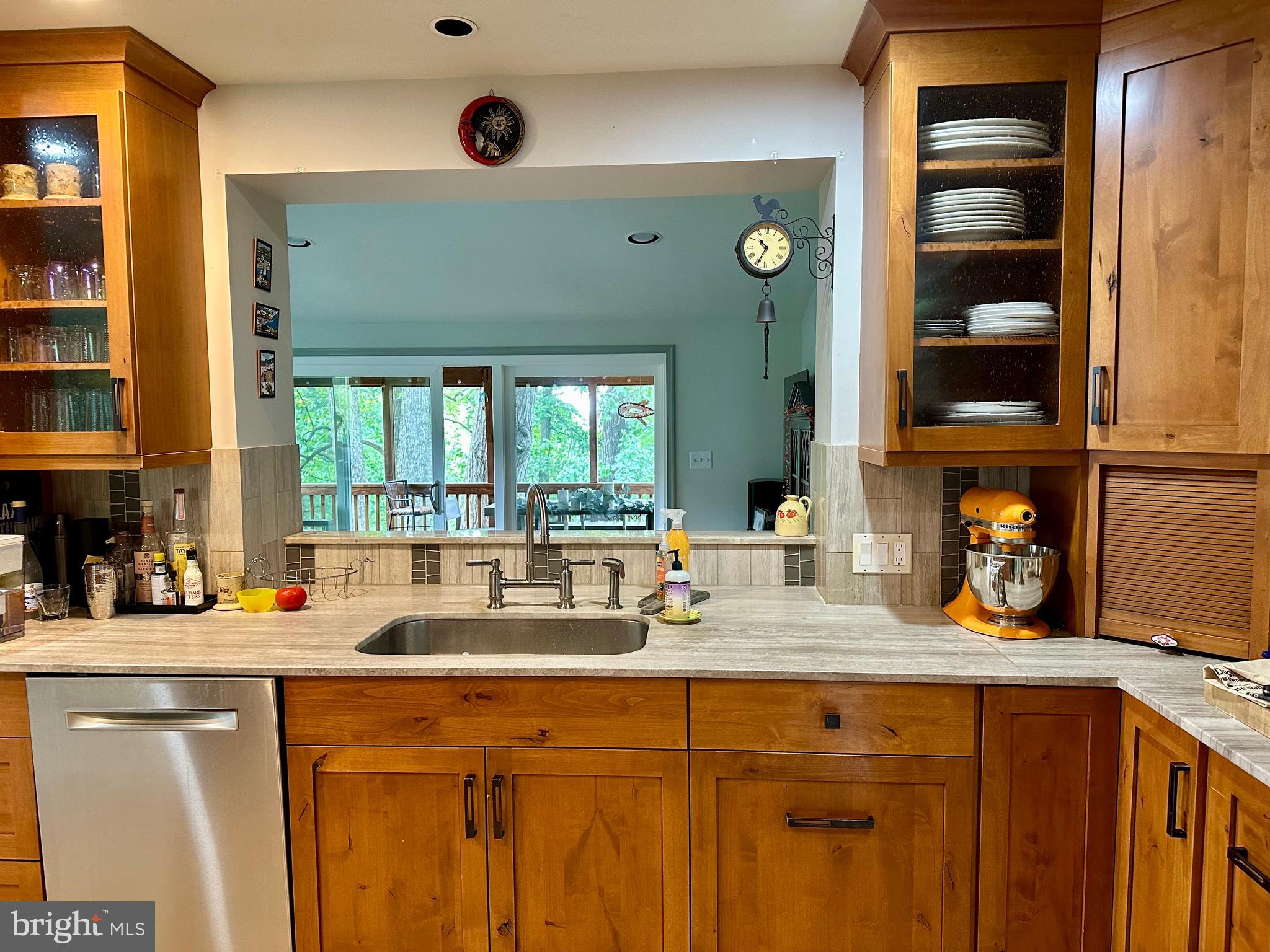 POPLAR HEIGHTS - Residential