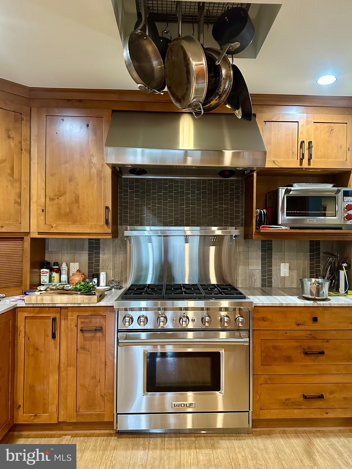 POPLAR HEIGHTS - Residential