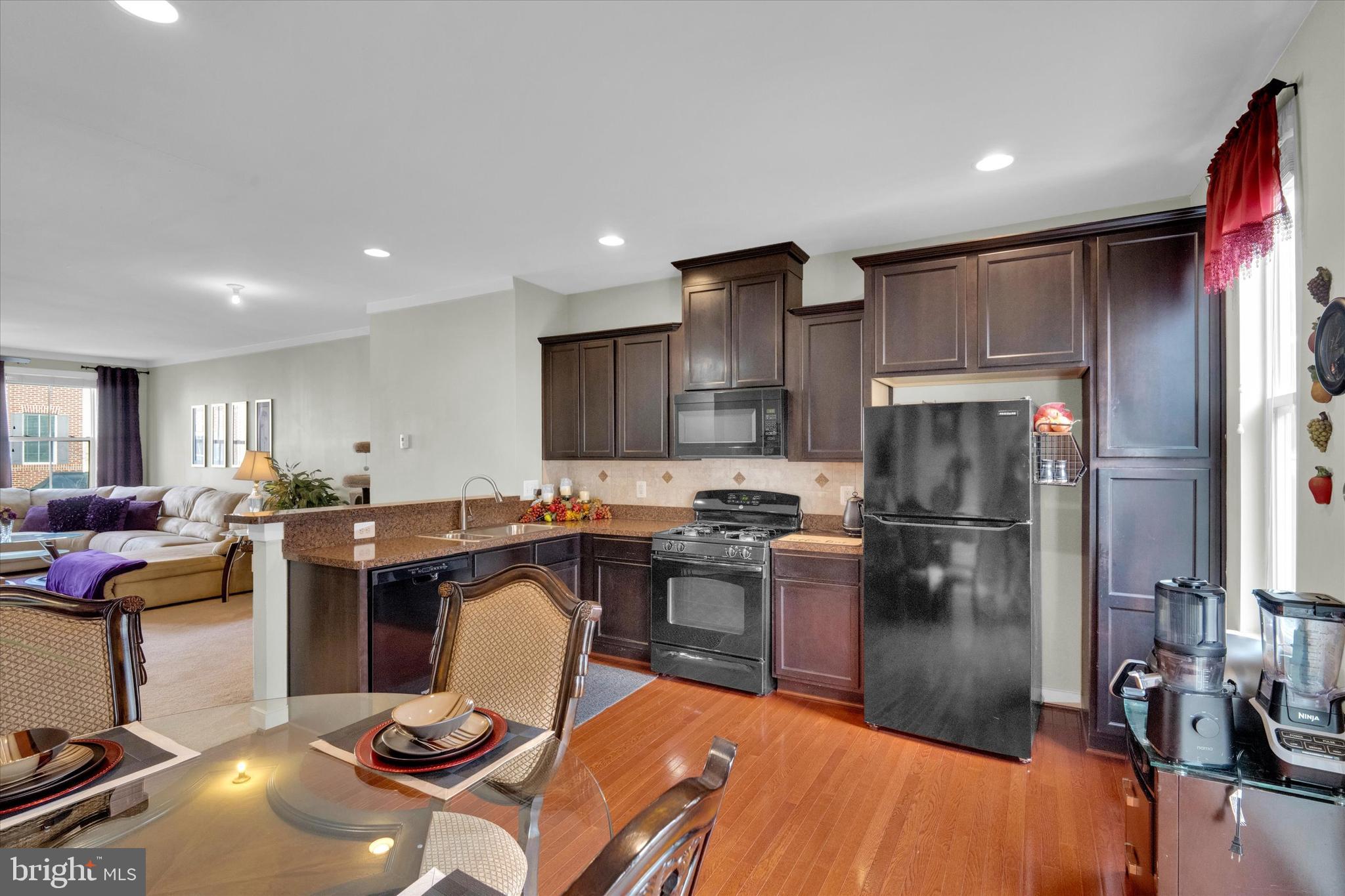 105 NESTORS PLACE 503