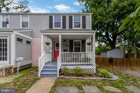 Photo of 6010 Williamsburg Road, ALEXANDRIA, VA 22303 (MLS # VAFX2336000)