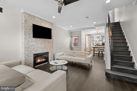 Townhouse For Sale - 842 N 28th Street<br/> PHILADELPHIA, PA 19130