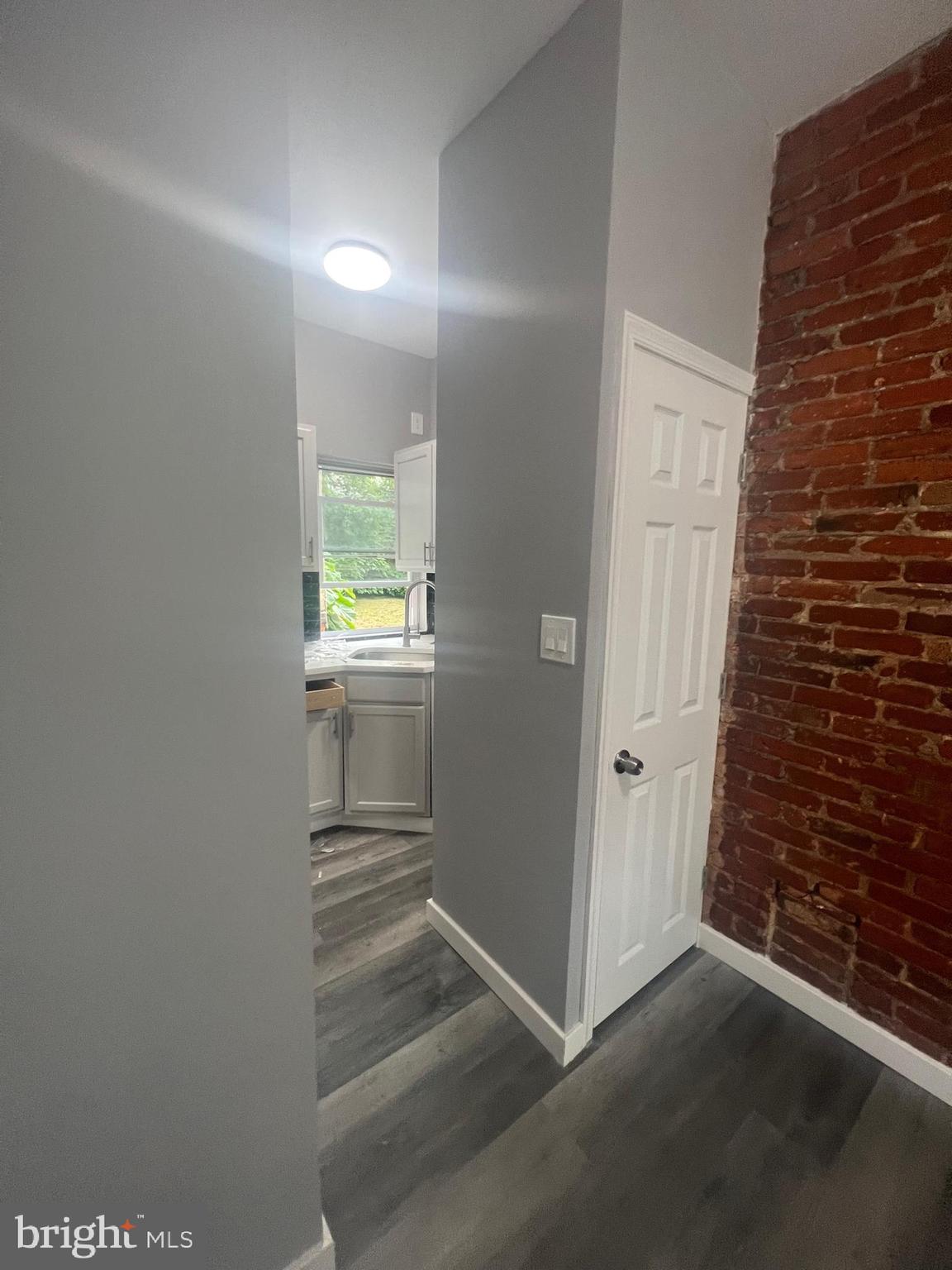 PARKSIDE - Commercial Sale