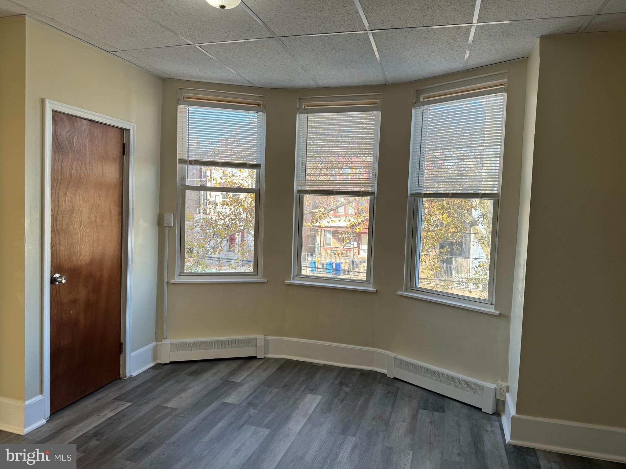 PARKSIDE - Commercial Sale