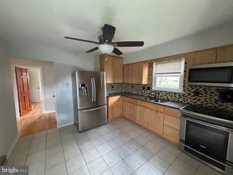 47 Walnut Street, Ambler, PA MLS: PAMC2135624